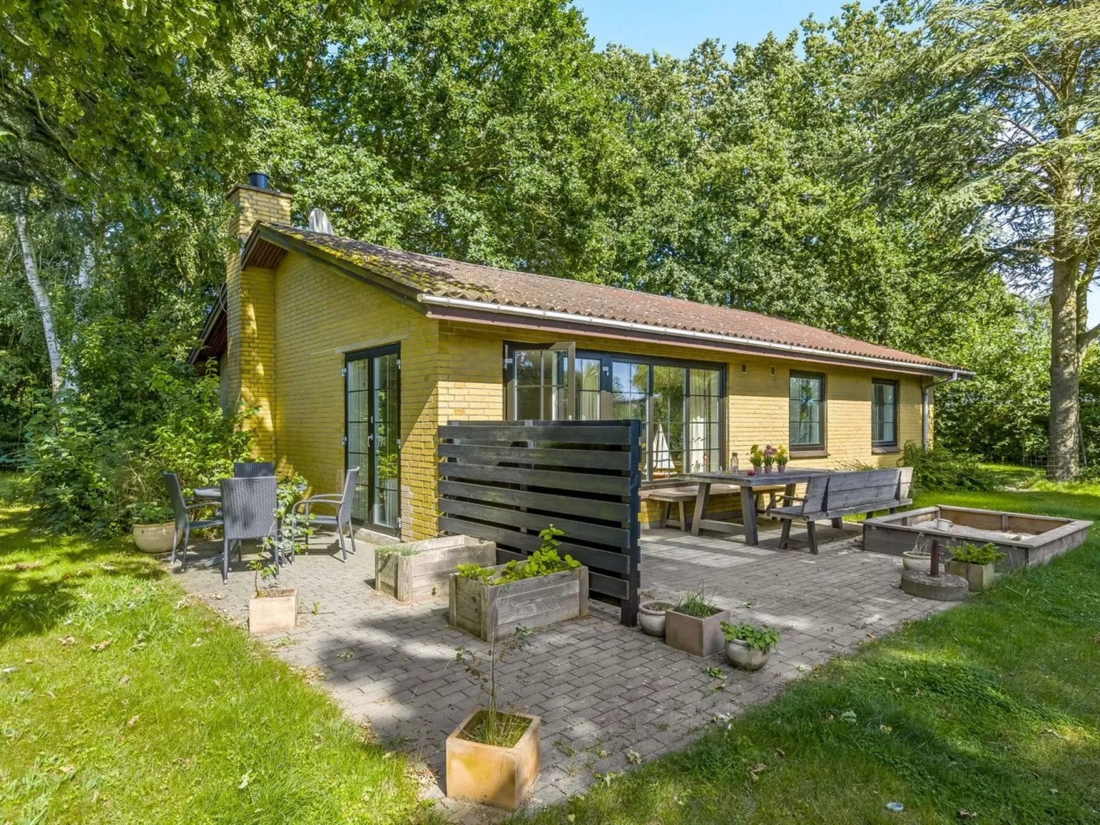 "Matild" - 250m from the sea-Outside