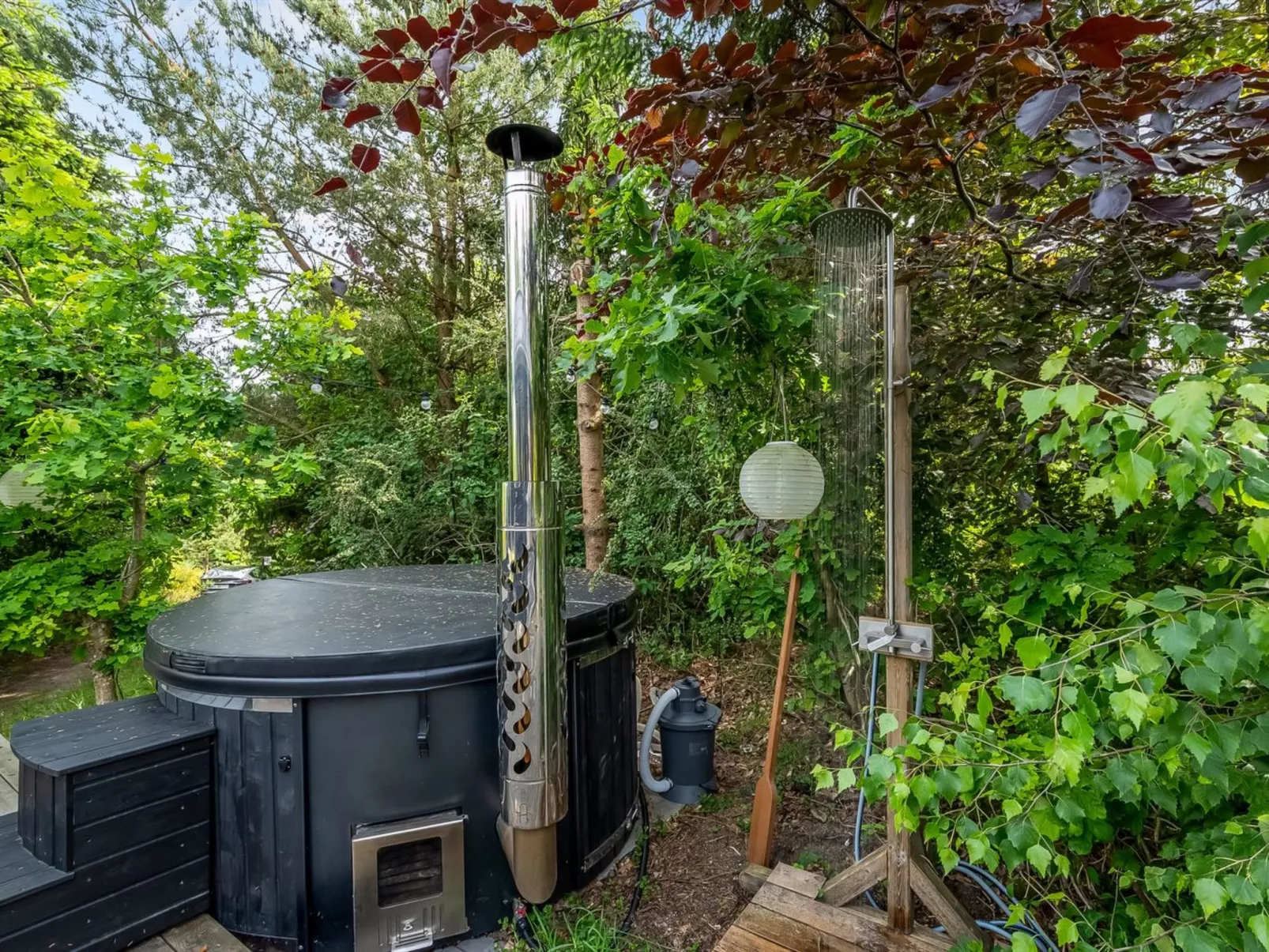 "Gunward" - 3km from the sea-Inside