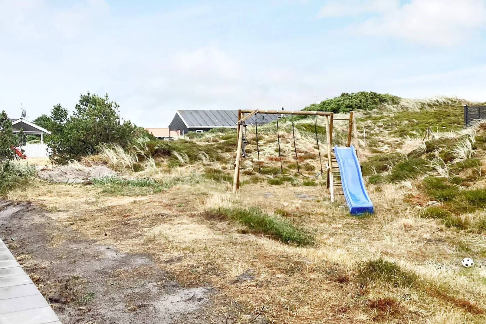 Dune Escape with Games and WiFi-By Traum-View