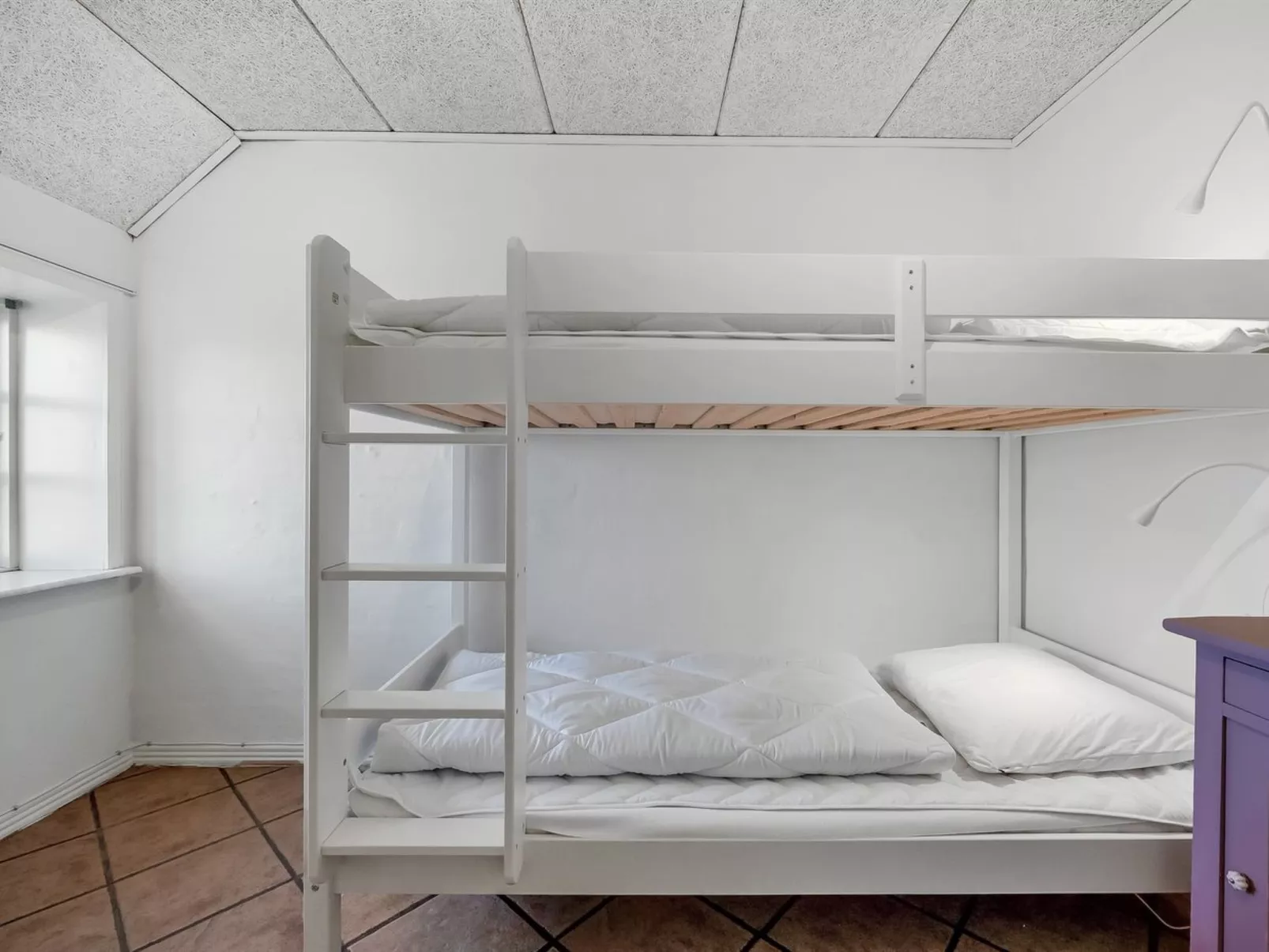 "Brigitte" - 1.3km to the fjord-Drinnen