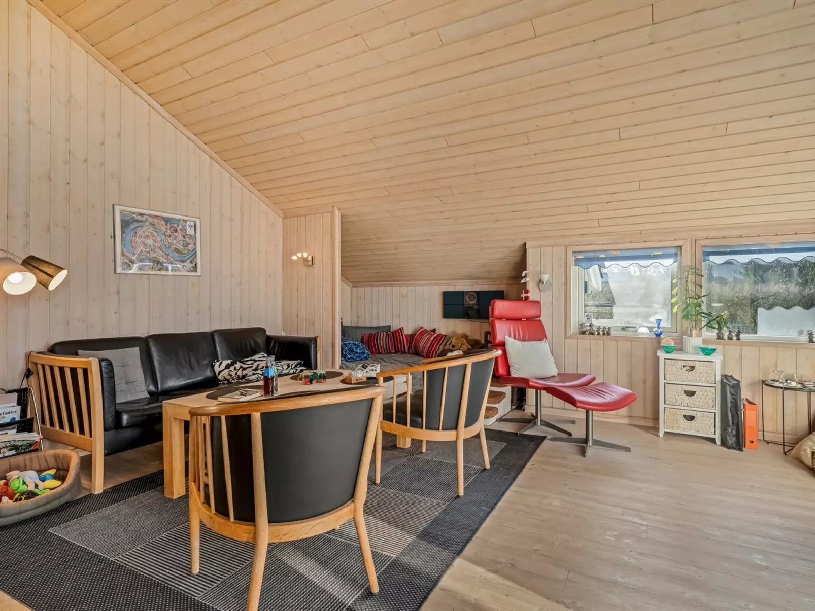 "Anline" - 600m to the fjord-Inside