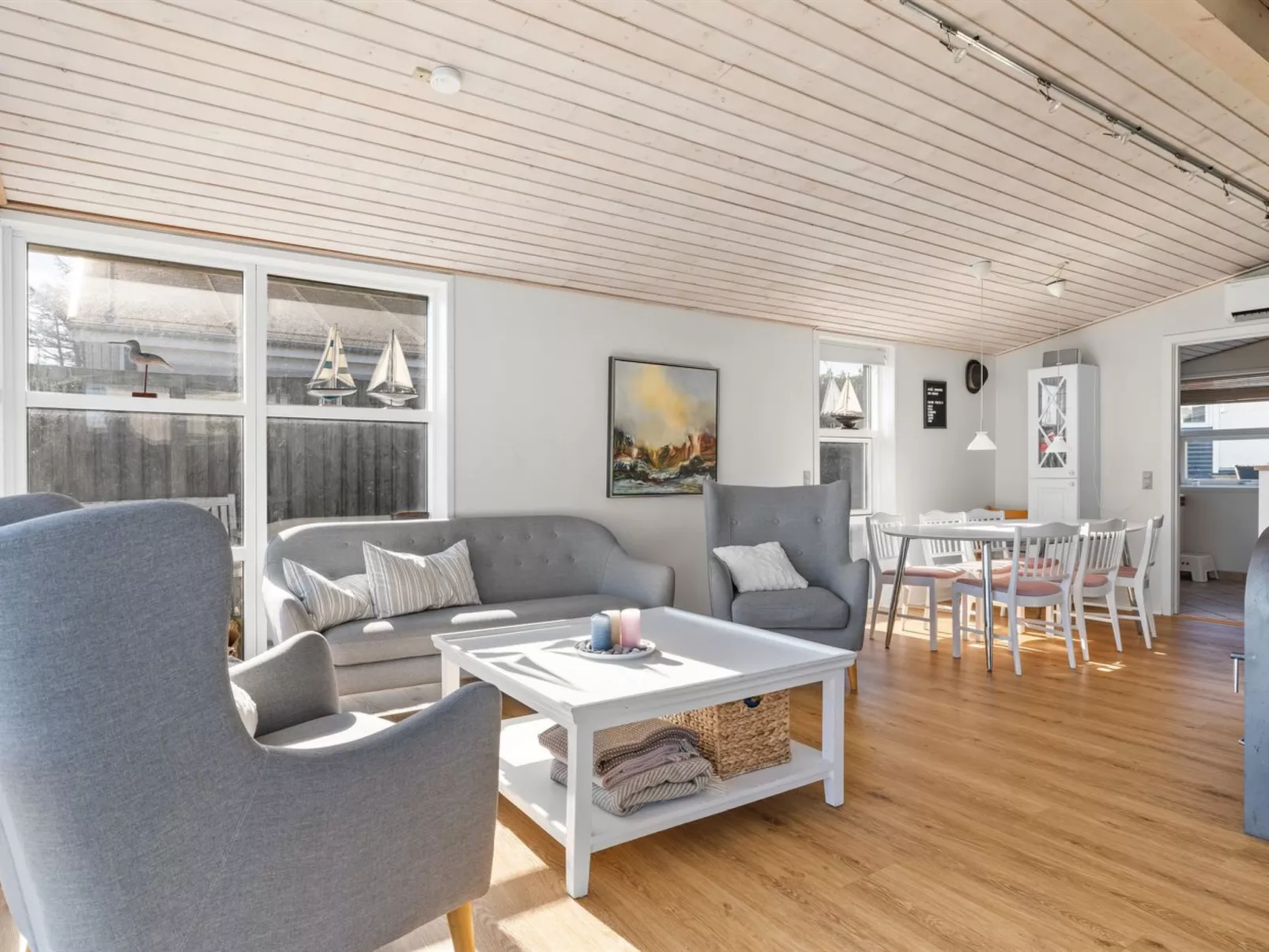 "Answald" - 10m from the sea-Inside