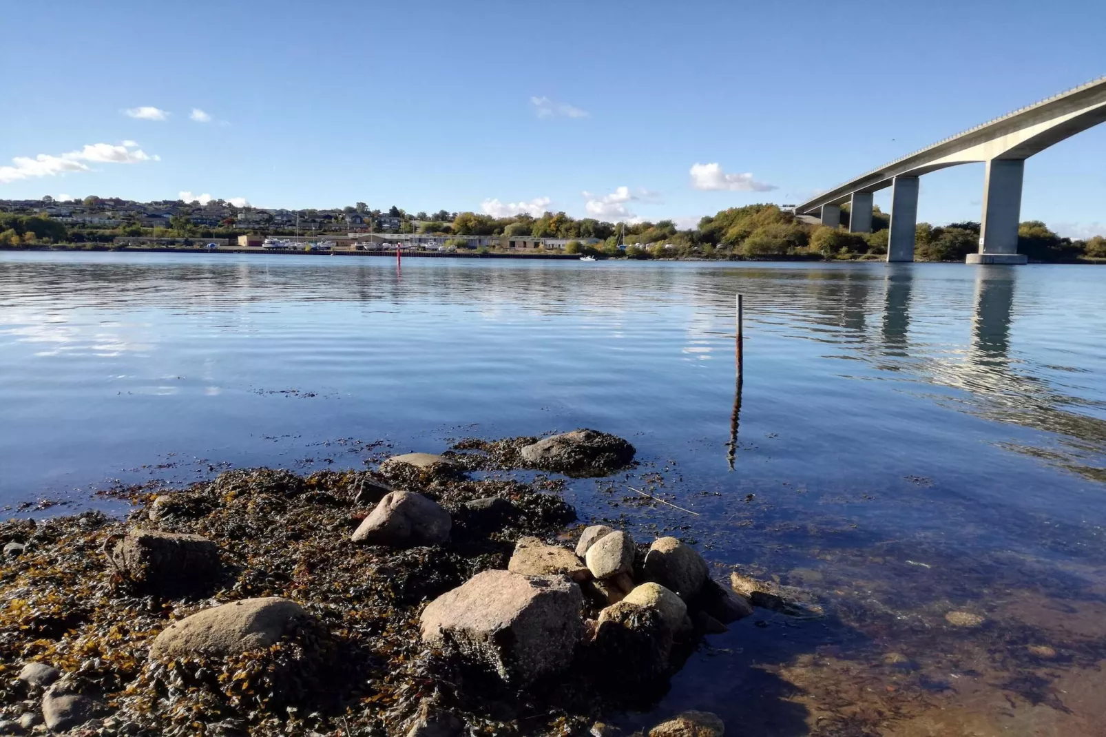 5 etoiles maison de vacances a Henne-Vue sur l'eau