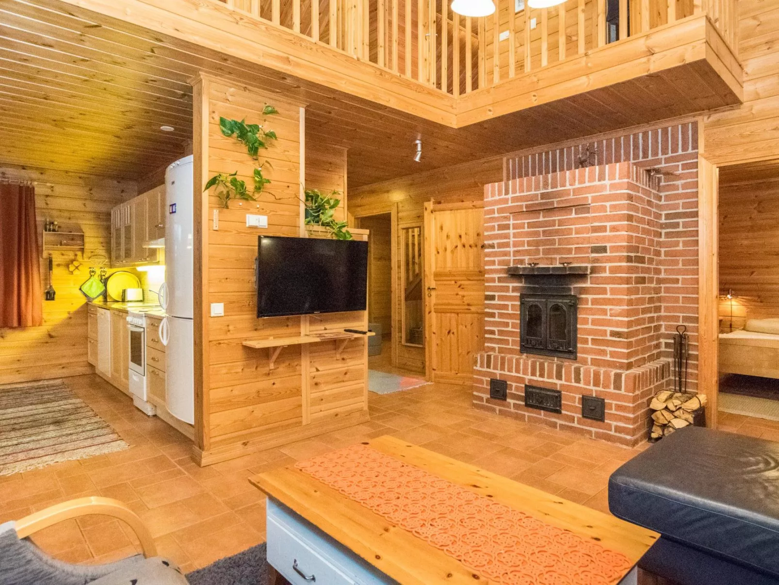 Lauttavalkama-Drinnen