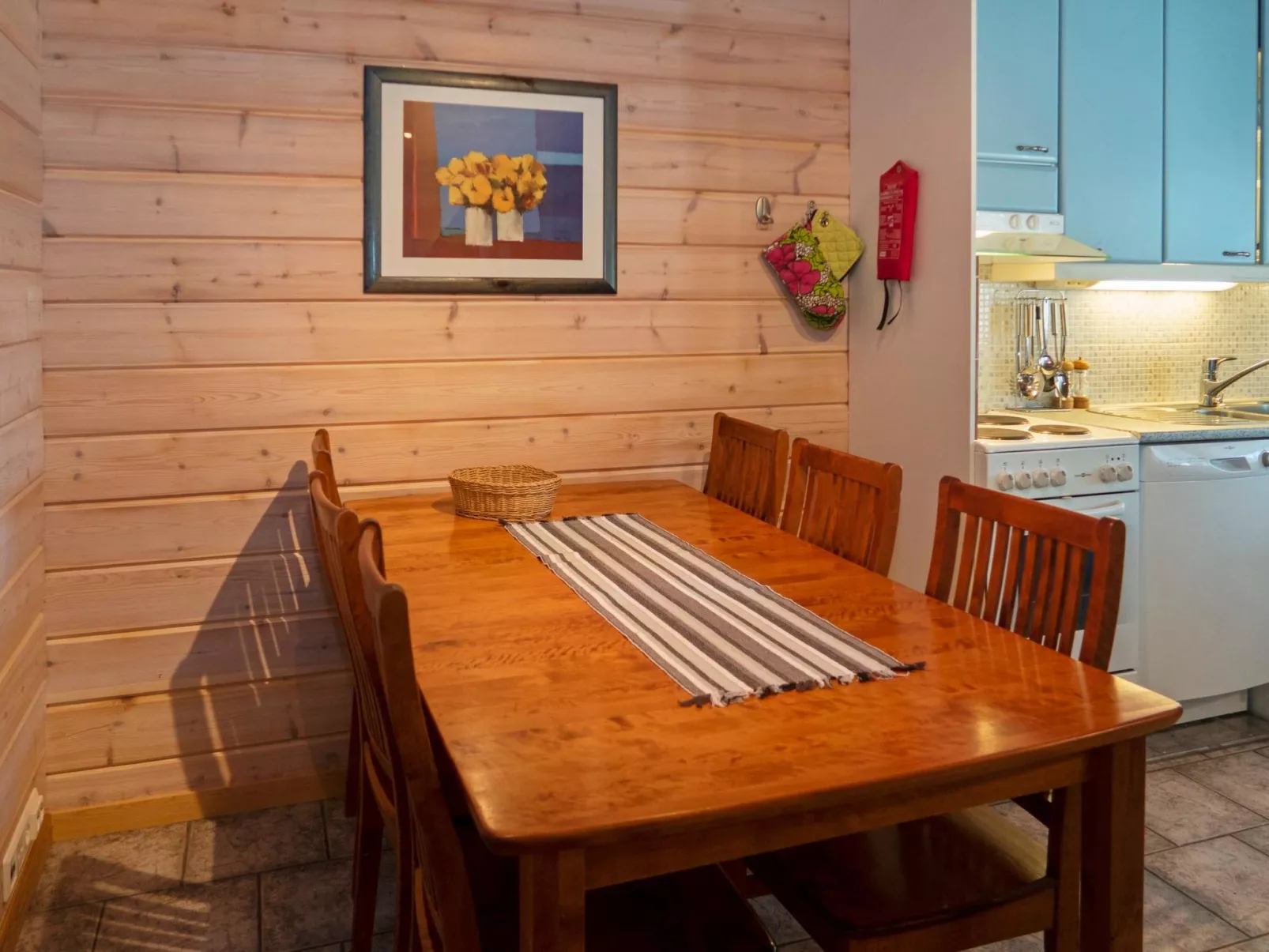 Ruka snow and sun 4-Inside