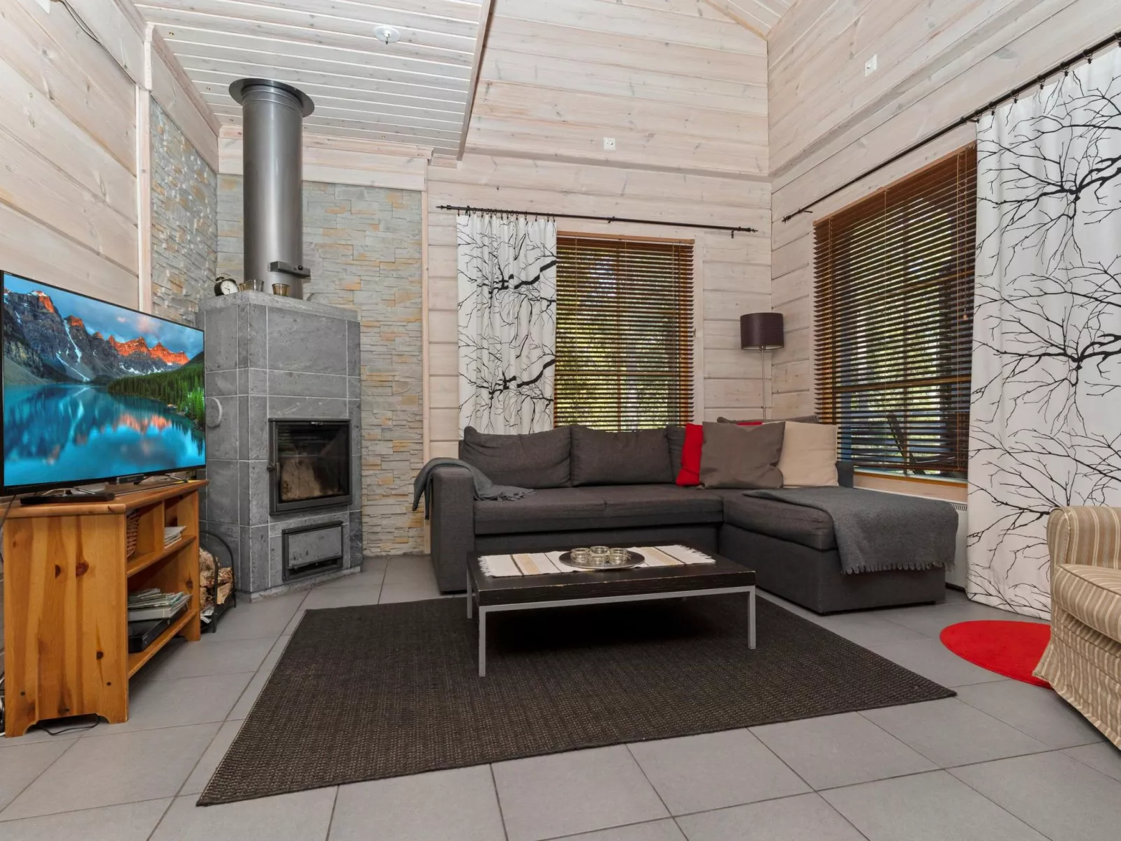 Rukan sarastus-Drinnen