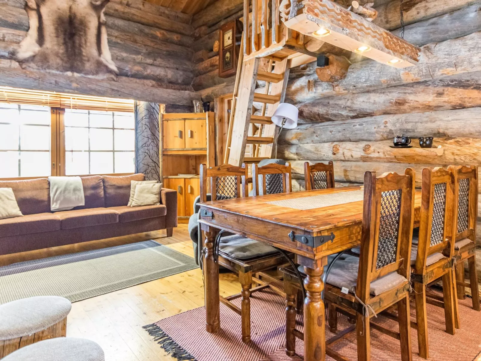 Seitsemän savua 4-Dedans