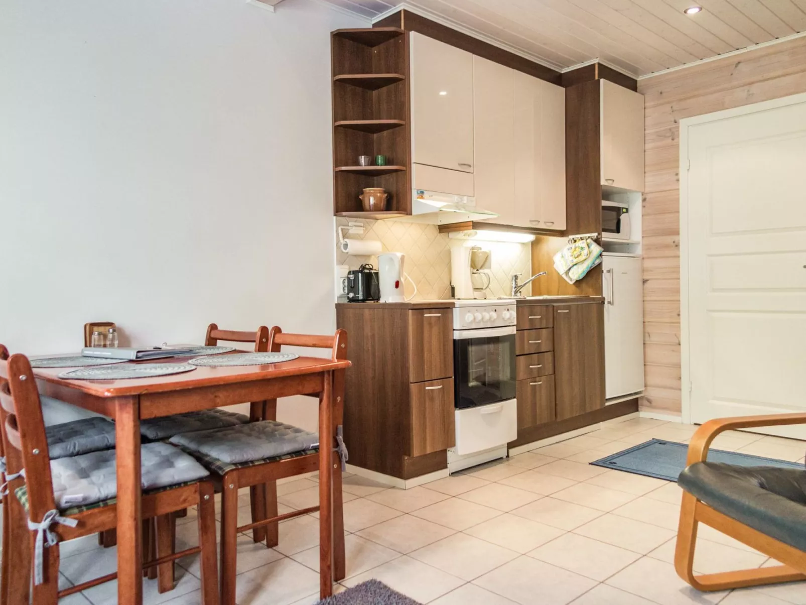 Karitahko a 5-Dedans