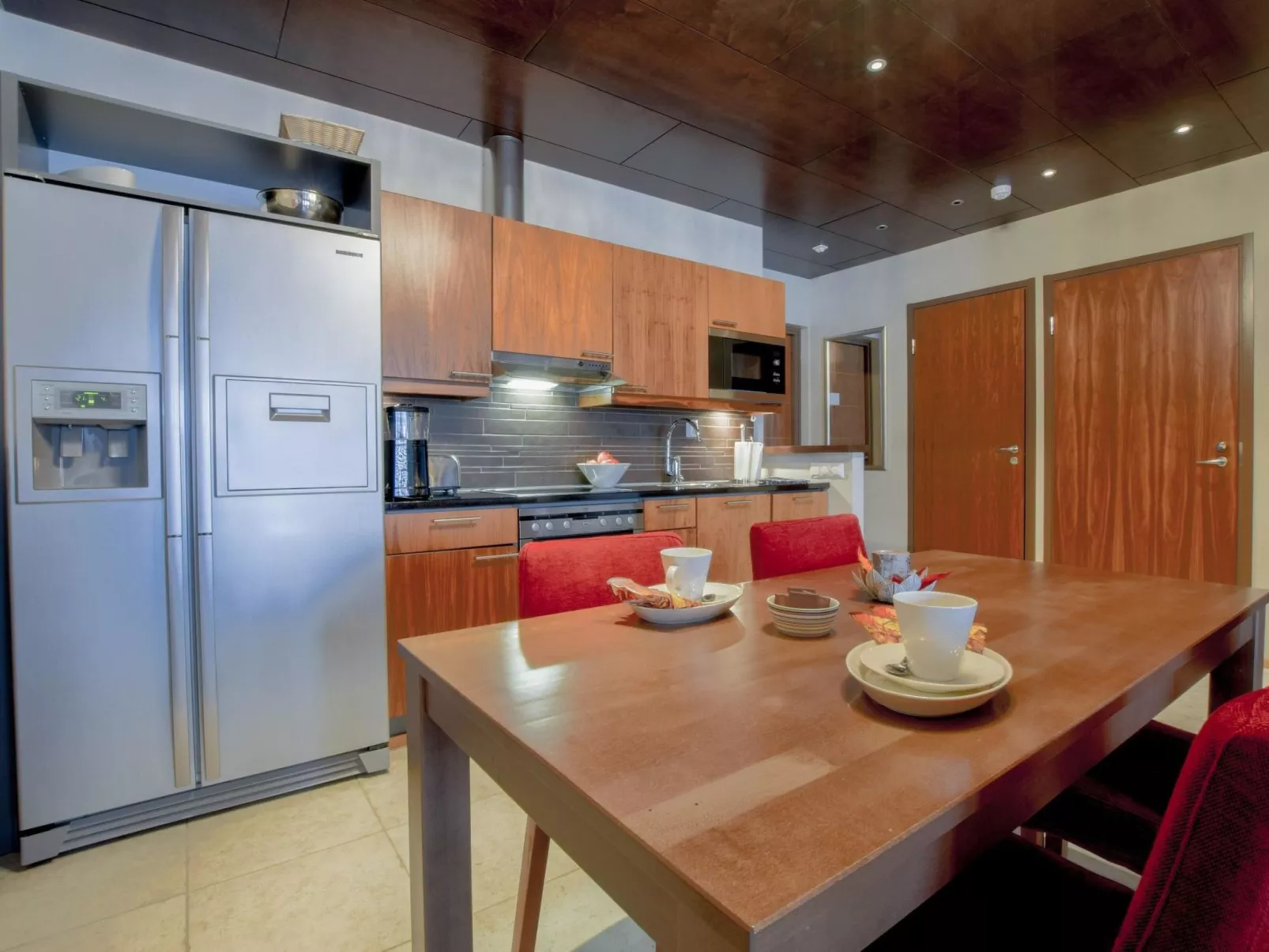 Tahko spa junior suite orange b6-Inside