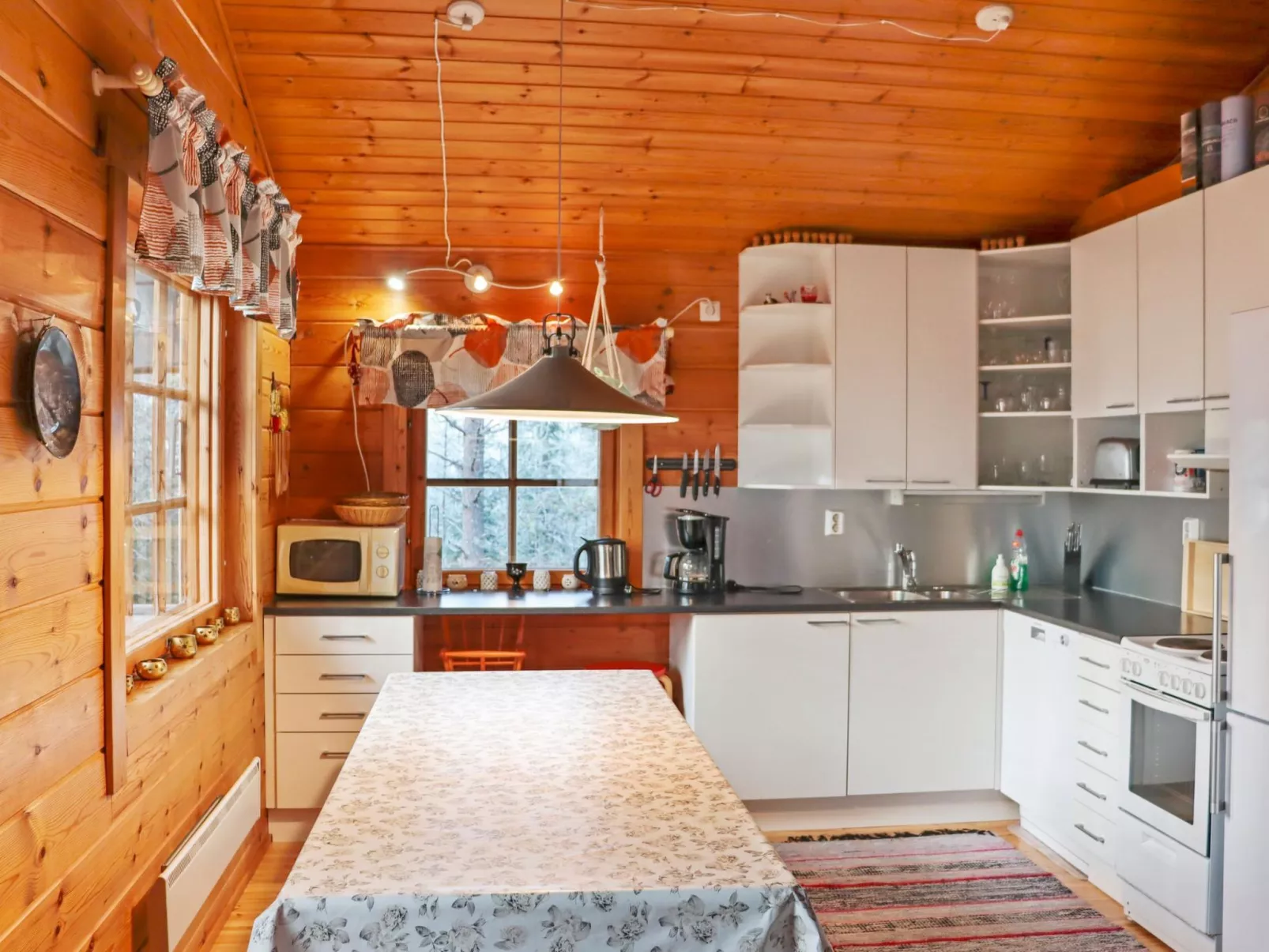 Alppitalo mökki-Dedans