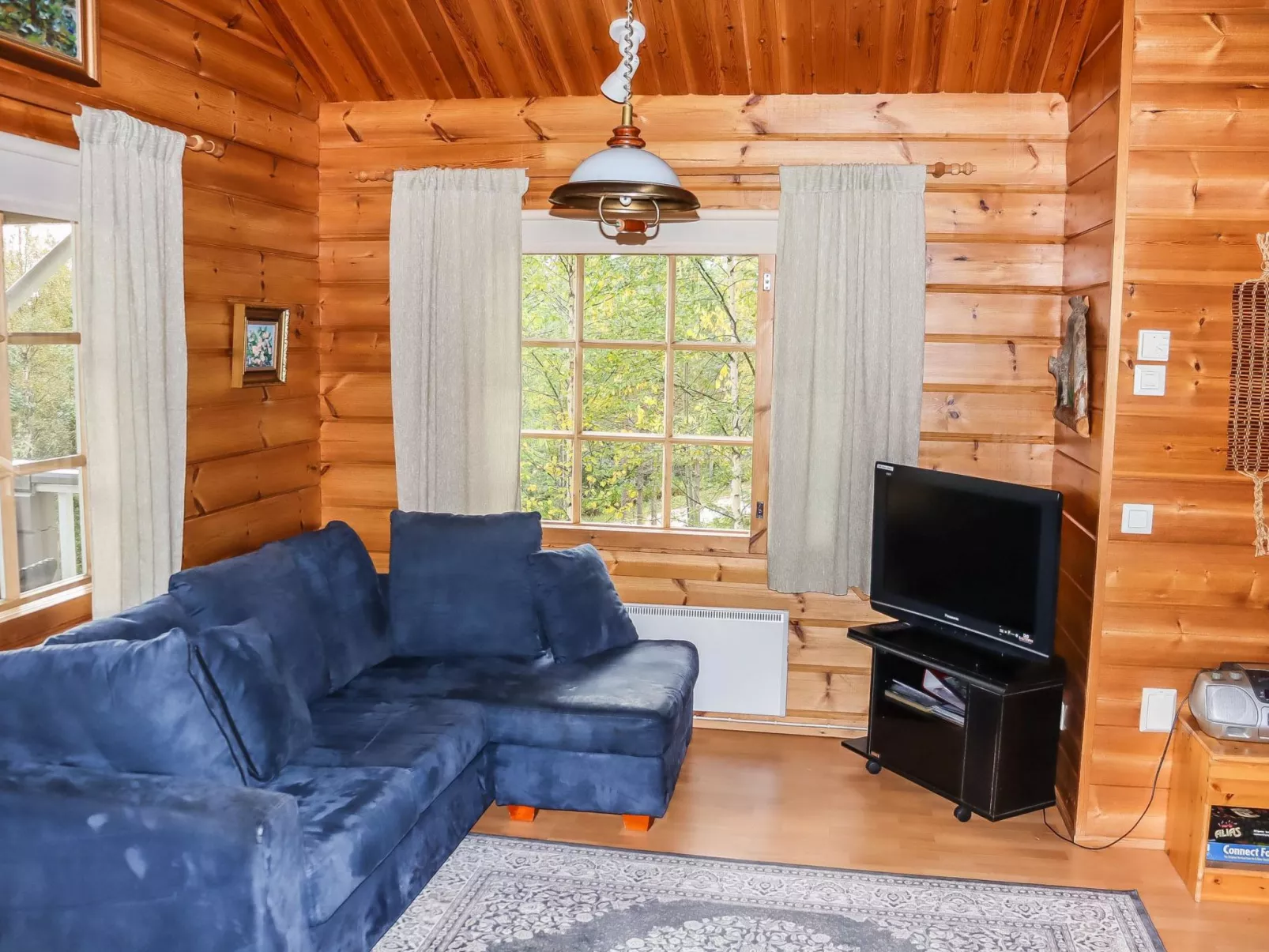 Hallanhelmi a paritalo-Dedans