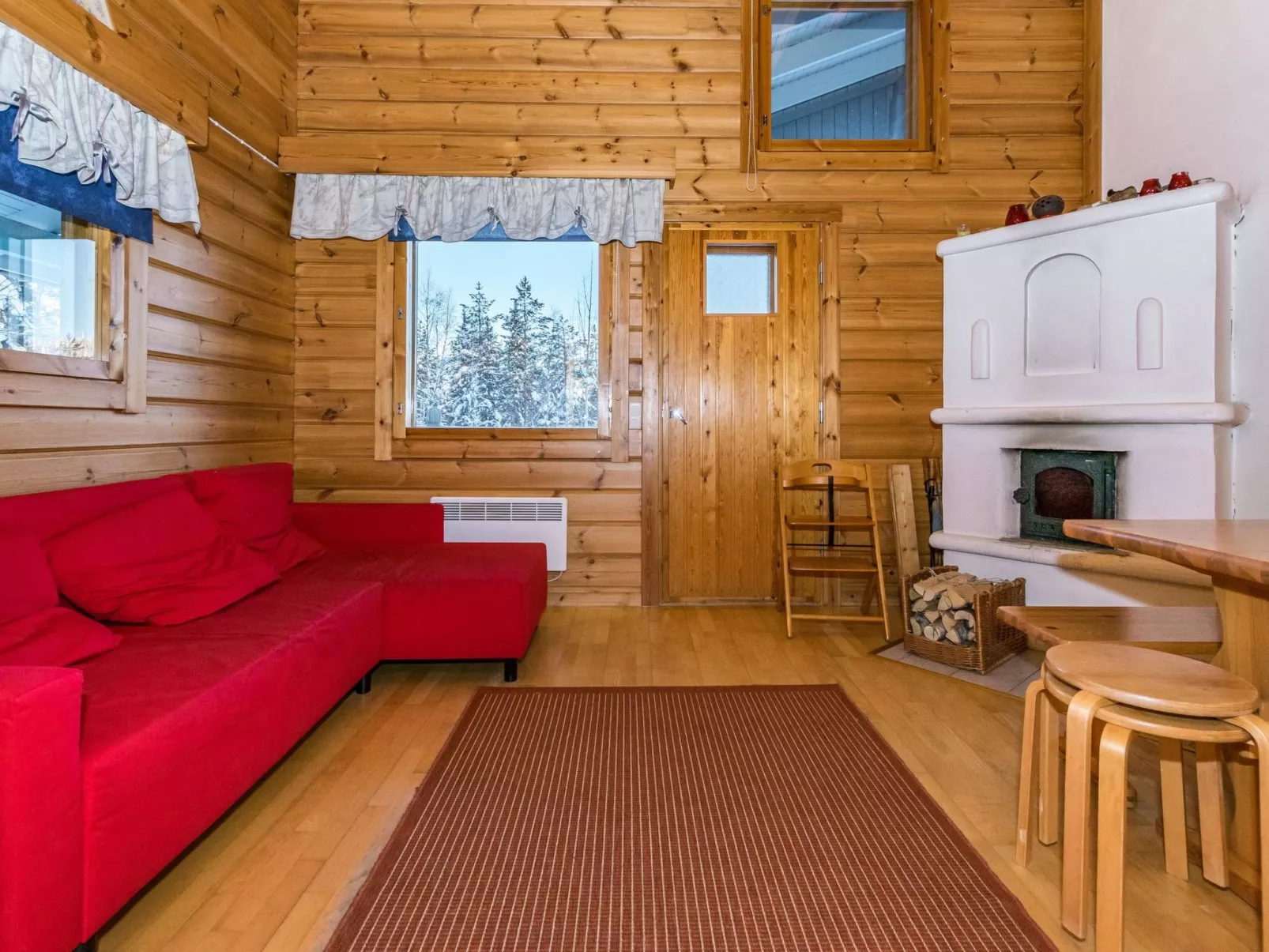 Rakotuli 2 paritalon yläkerta-Dedans