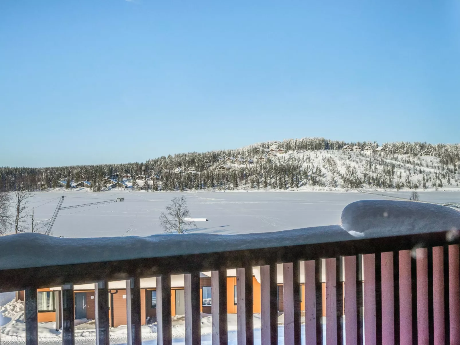 Skivillas 61 ukkohalla (b1)-Dedans