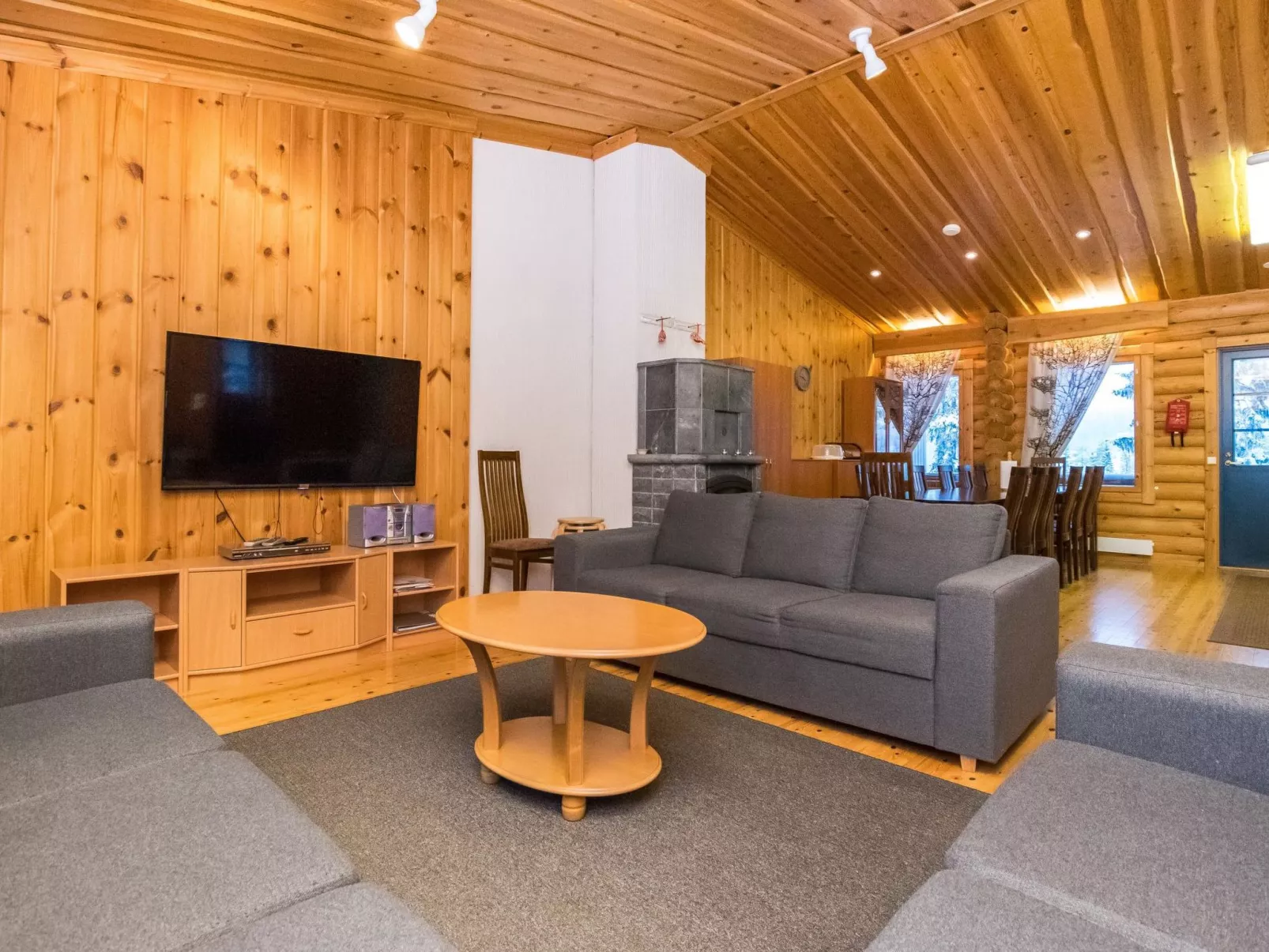 Karhunpesä c-Dedans