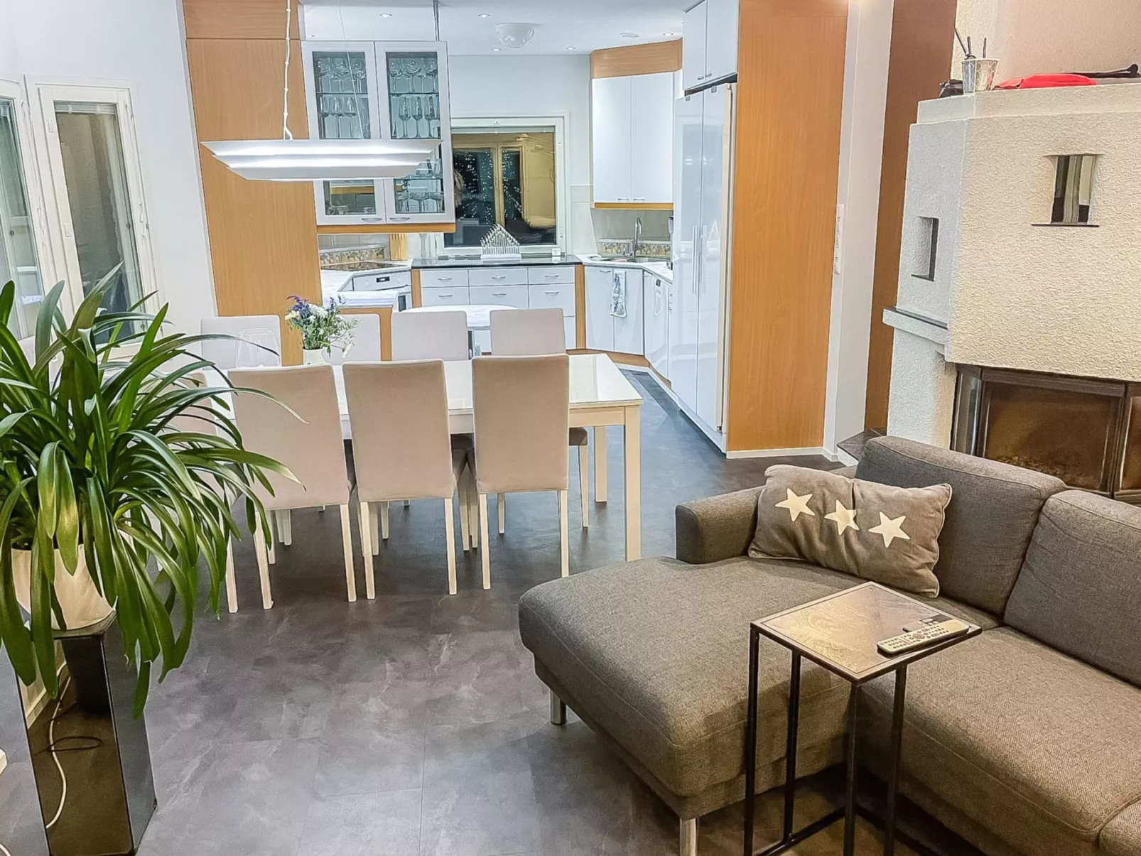 Villa jokiranta-Dedans