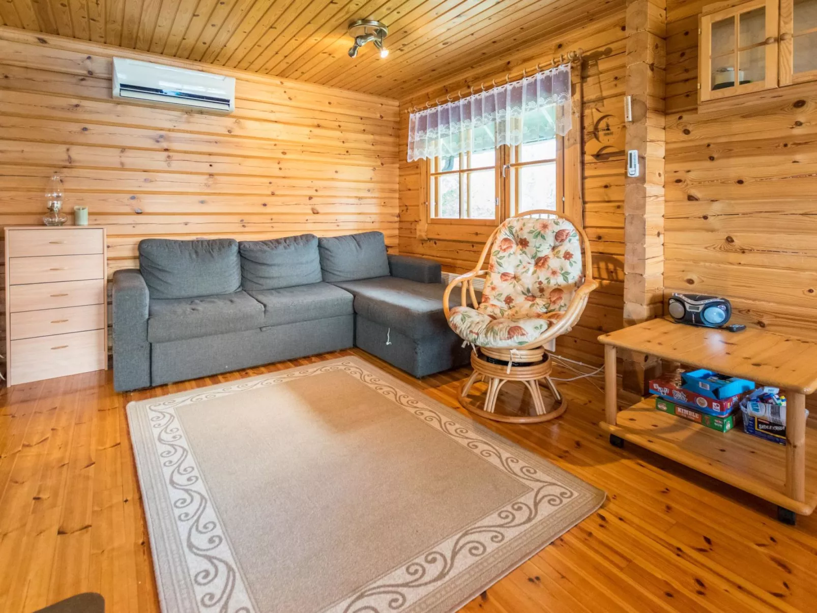 Villa koivumäki-Inside