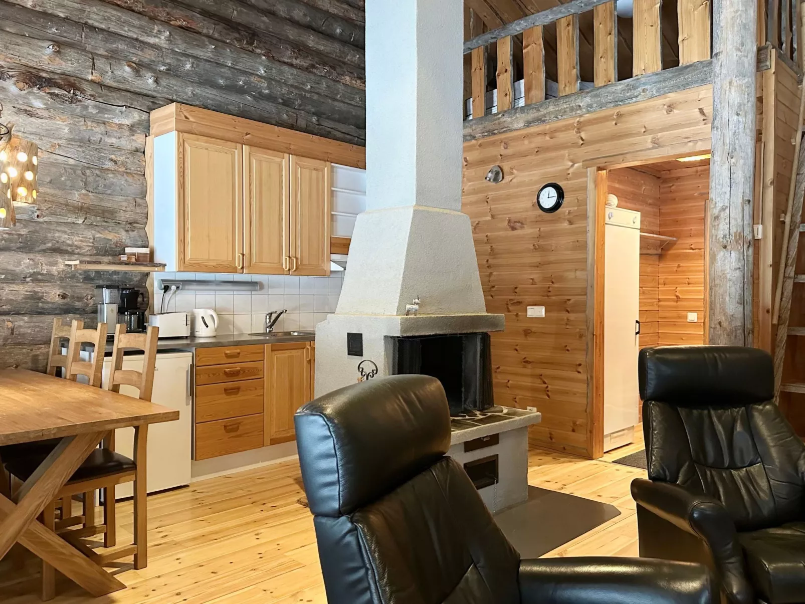 Sallan savu a-Drinnen