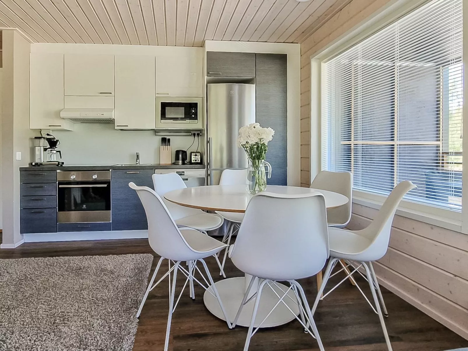 Himoksen keiju 2-Drinnen