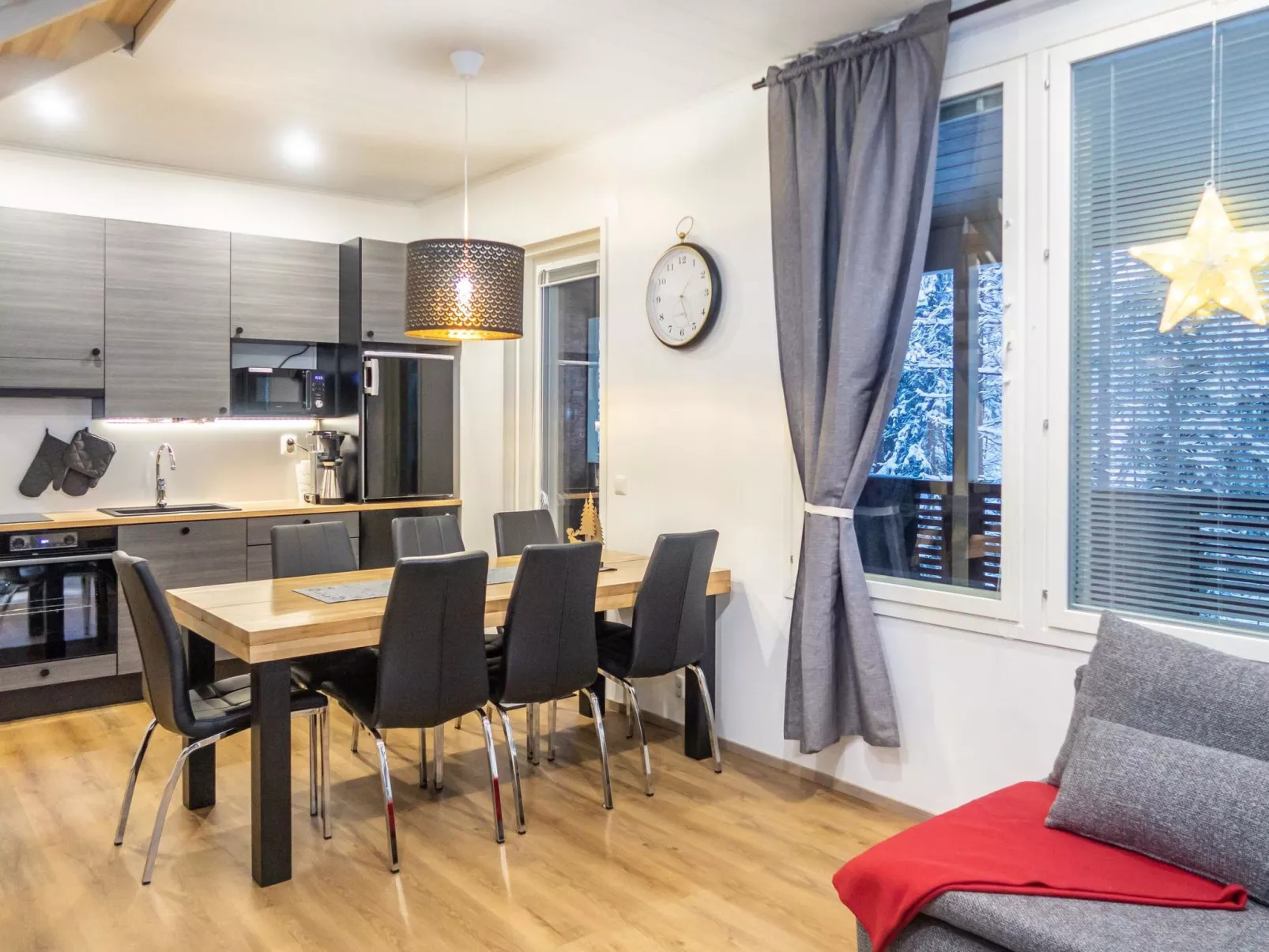 Saukonpesä b-Drinnen