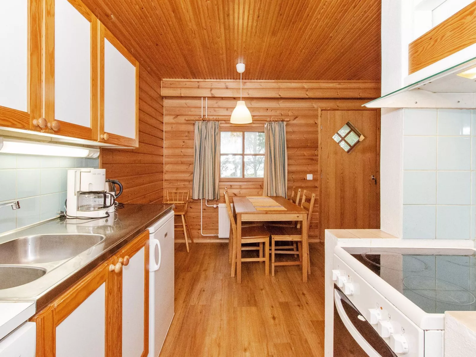 Kulta-käkönen 10 by bomba-Dedans