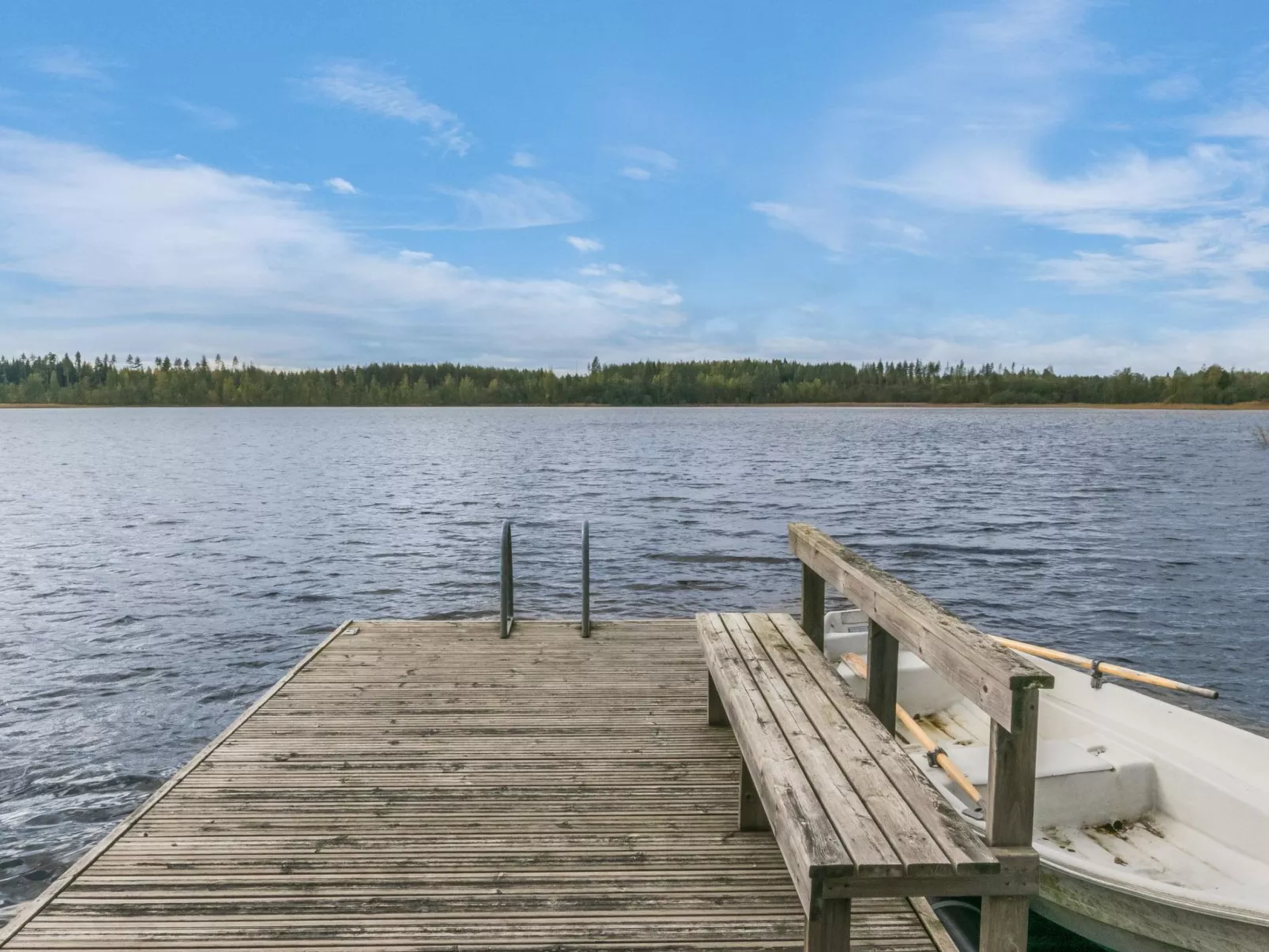 Kartanohuvila-Inside