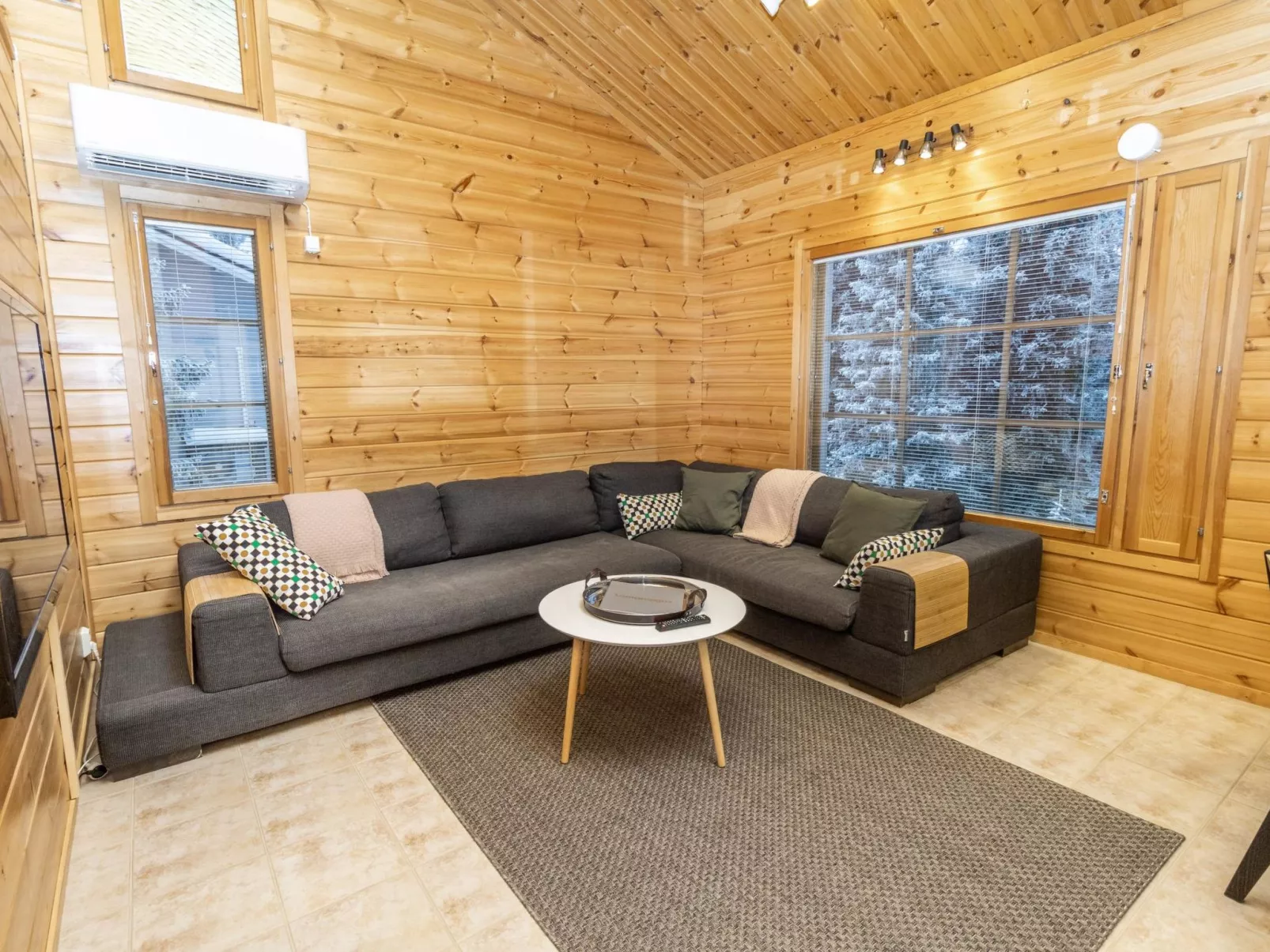 Rukan ankkuri-Drinnen