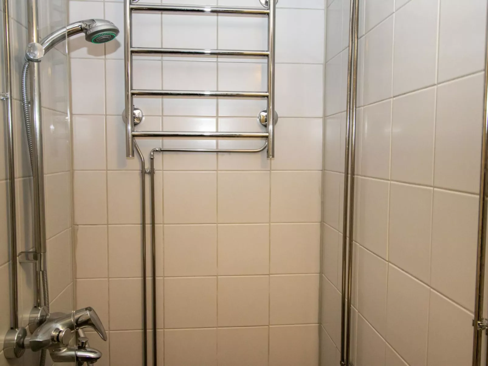 Kylpylä-hotelli, huone 152-Dedans