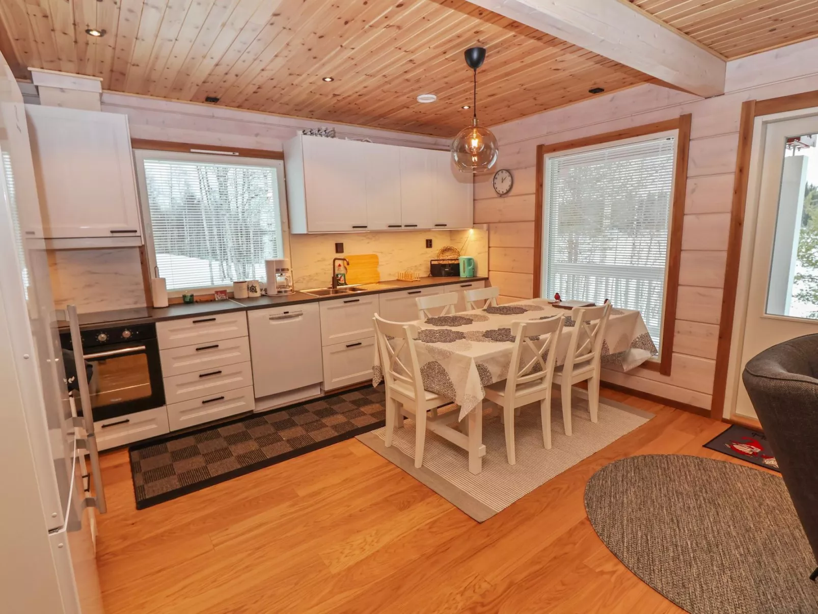 Huvila tornionjoen rannalla-Dedans