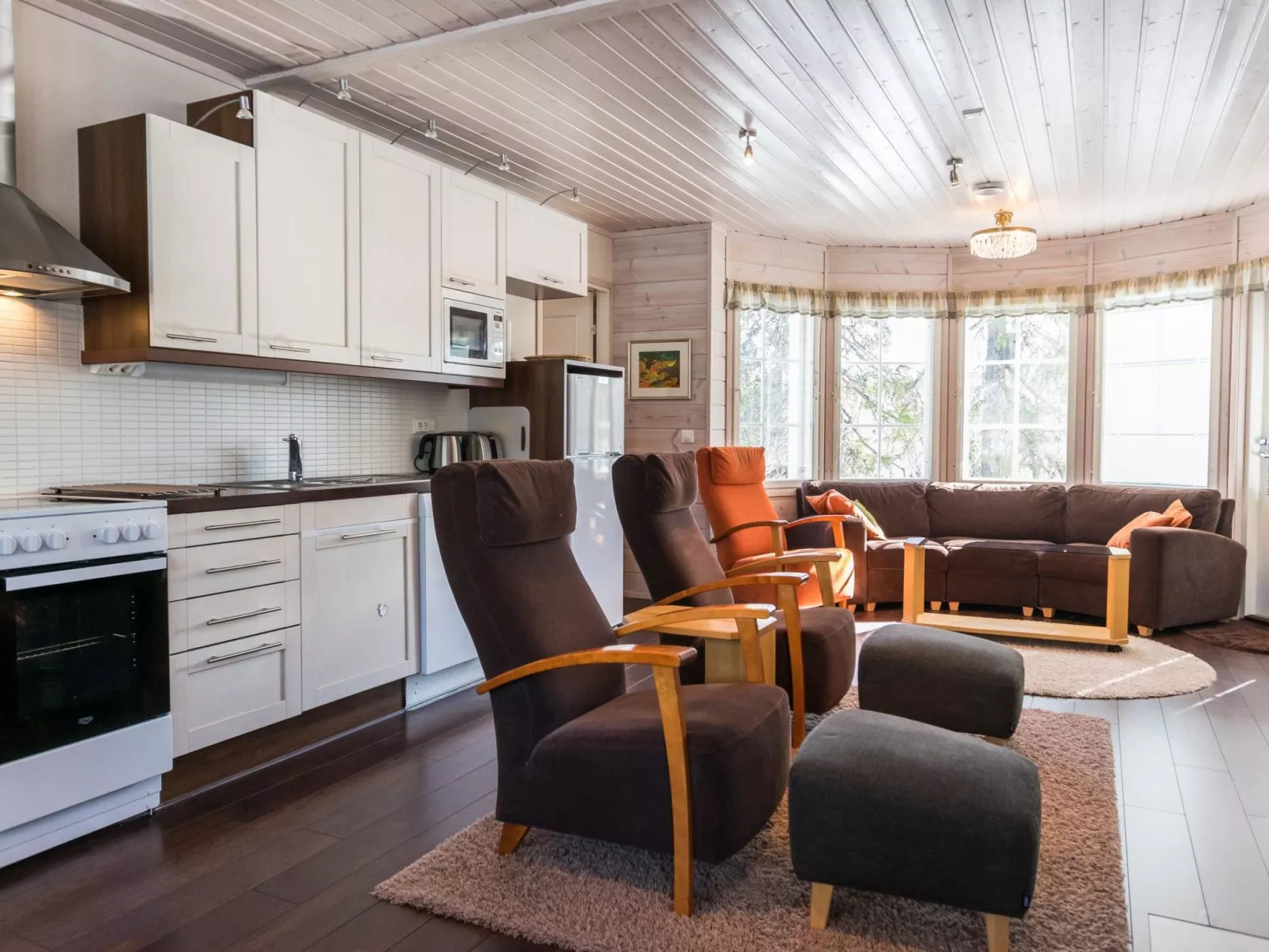 Vuosselinhovi f-Drinnen