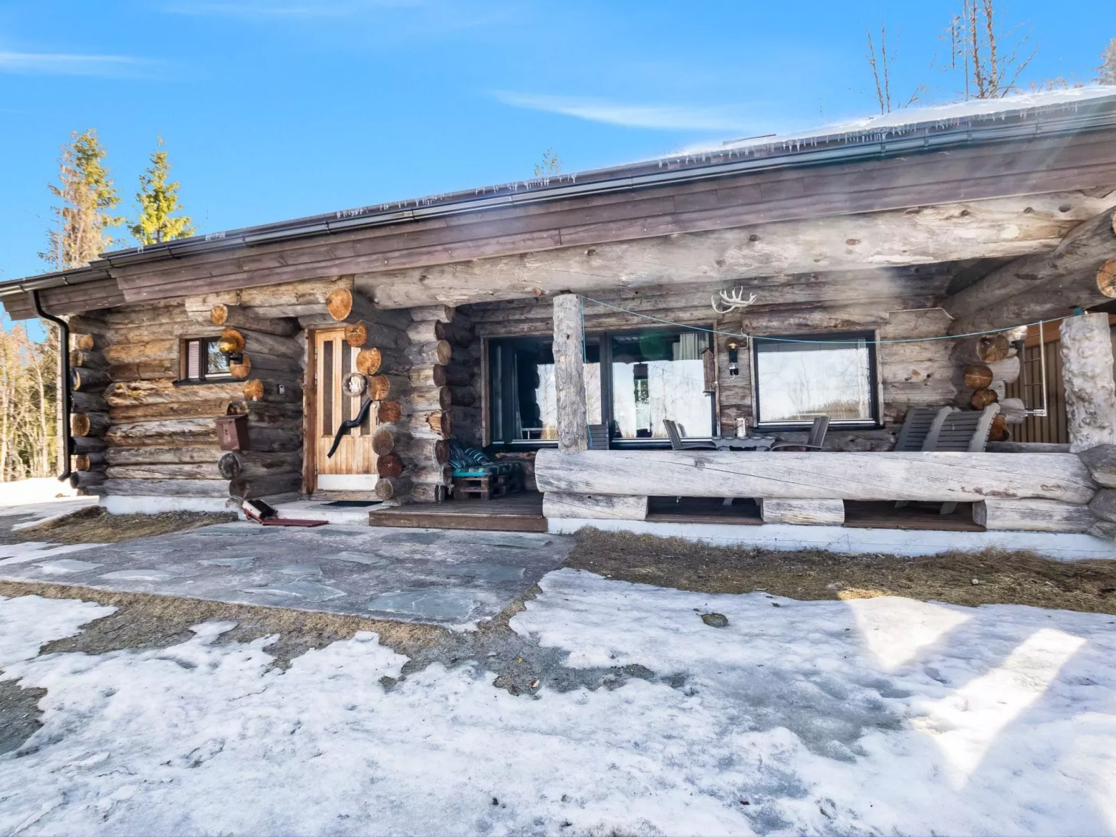 Mustalampi 2 kurkiaura-Dedans