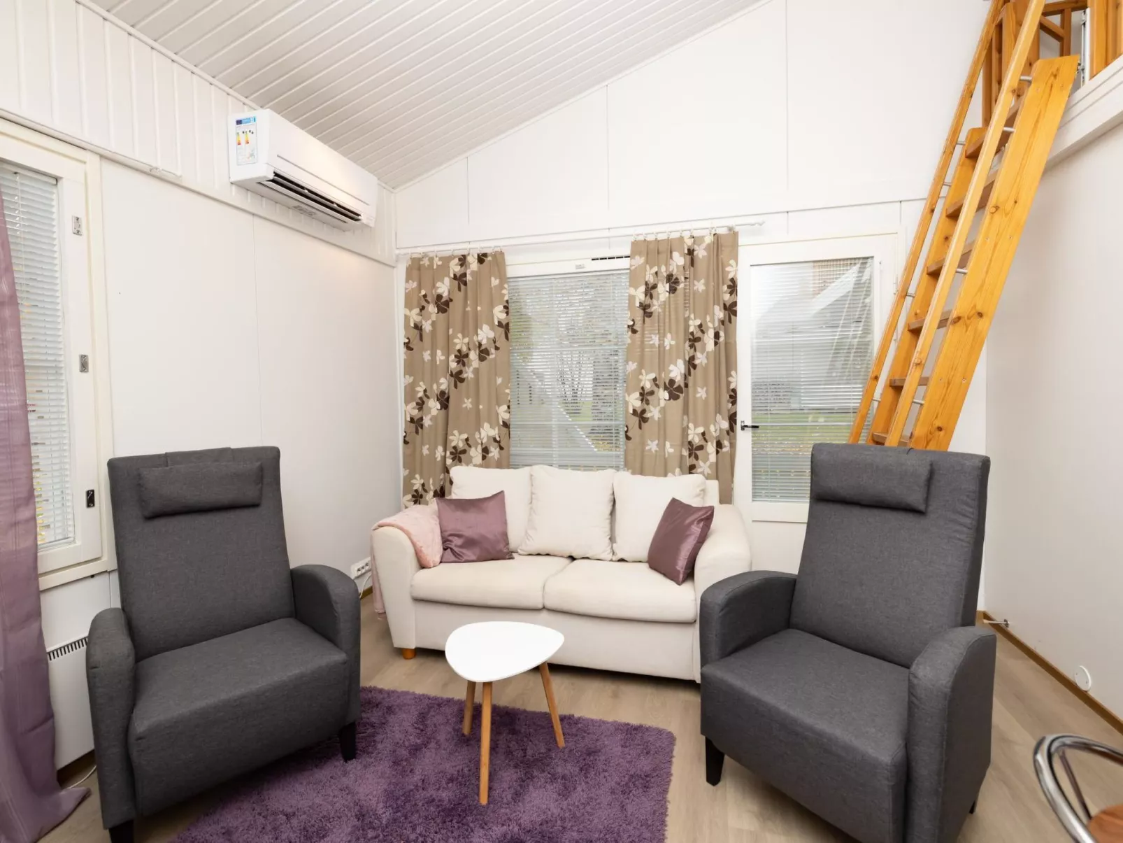 Koivukuja, katinkullantie-Dedans