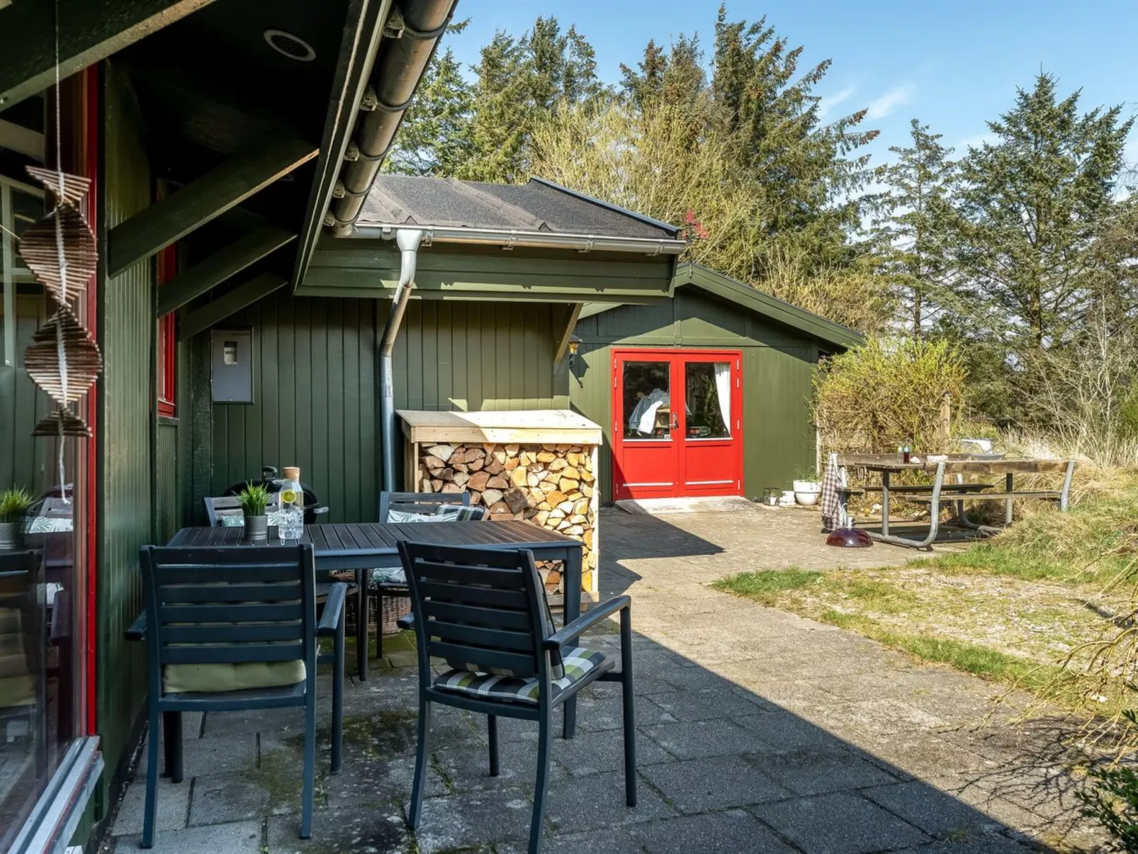 "Nimrod" - 800m from the sea-Dehors