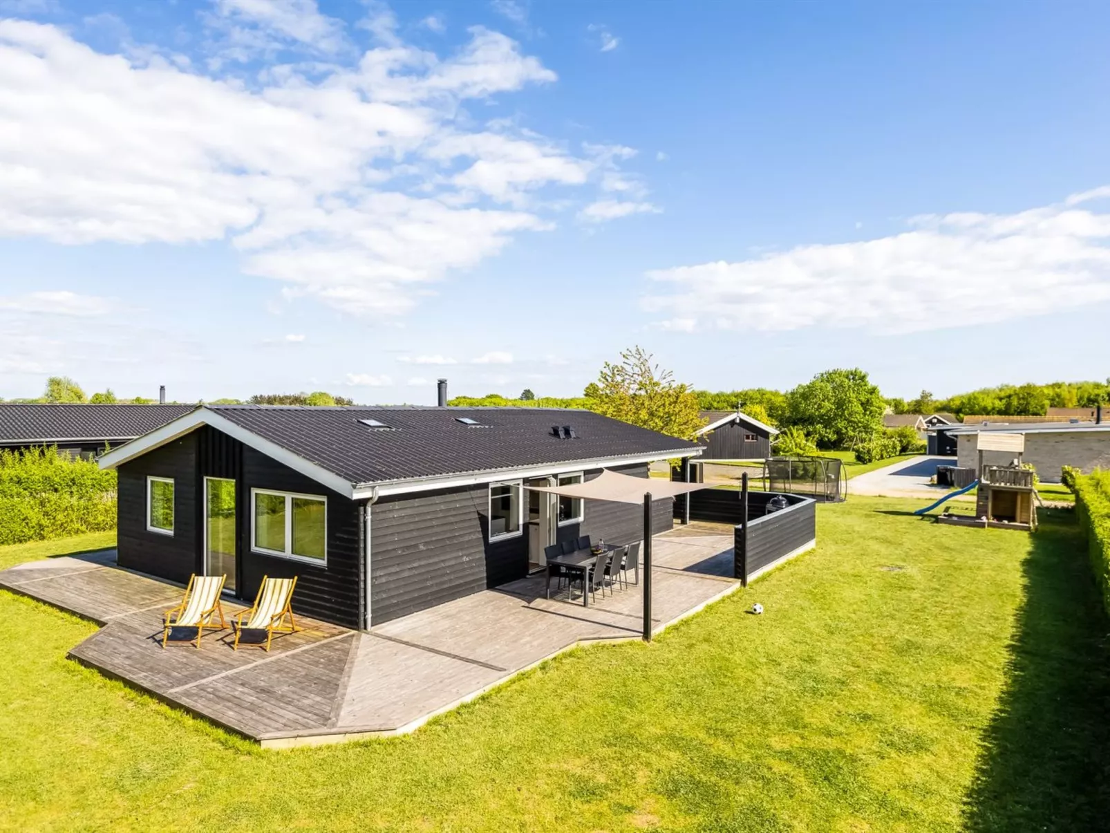 "Helmtrud" - 700m from the sea-Draußen