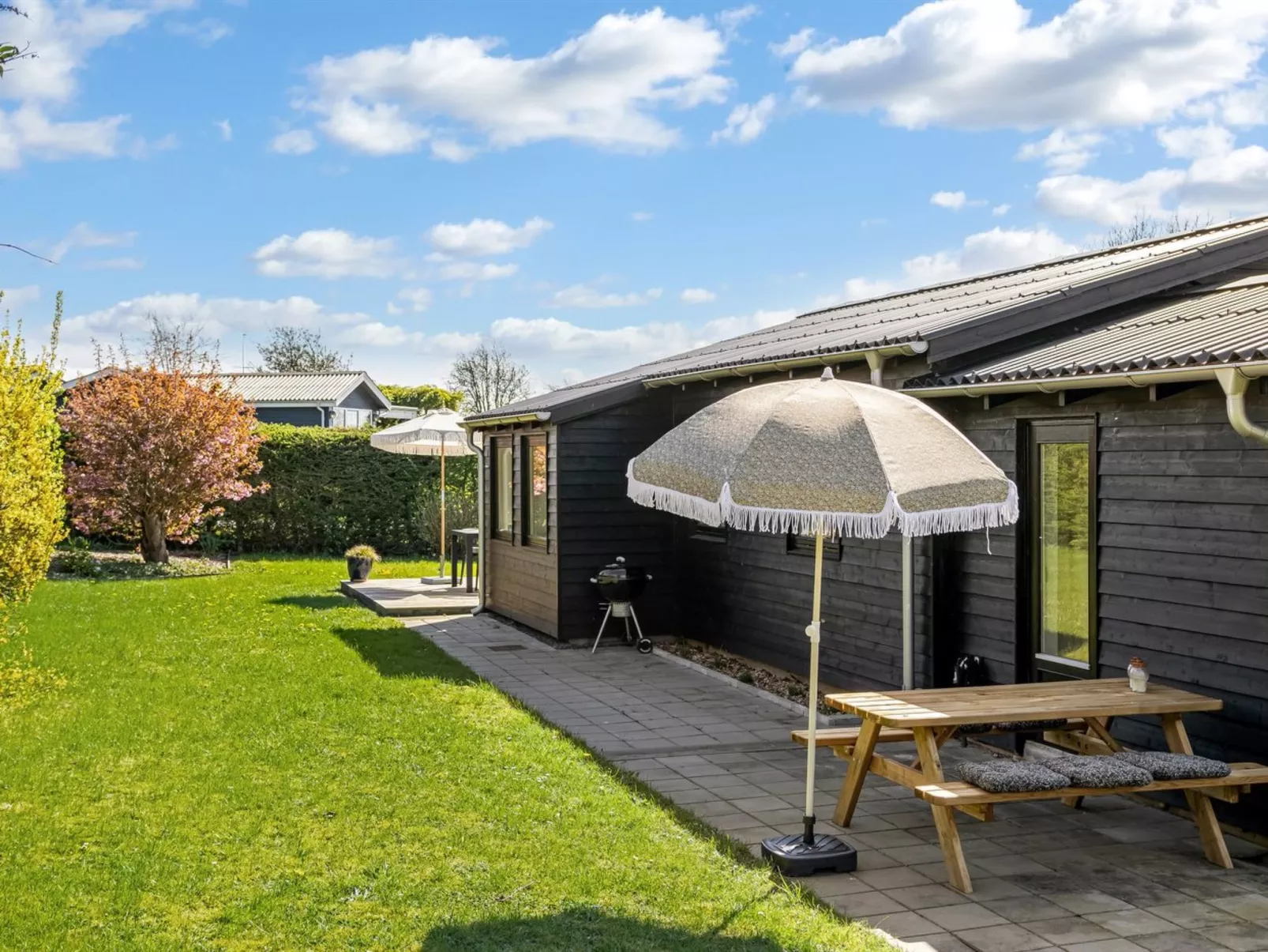 "Arnkil" - 250m from the sea-Draußen