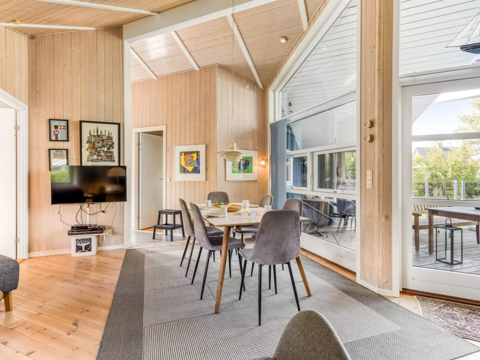 "Winona" - 250m from the sea-Drinnen