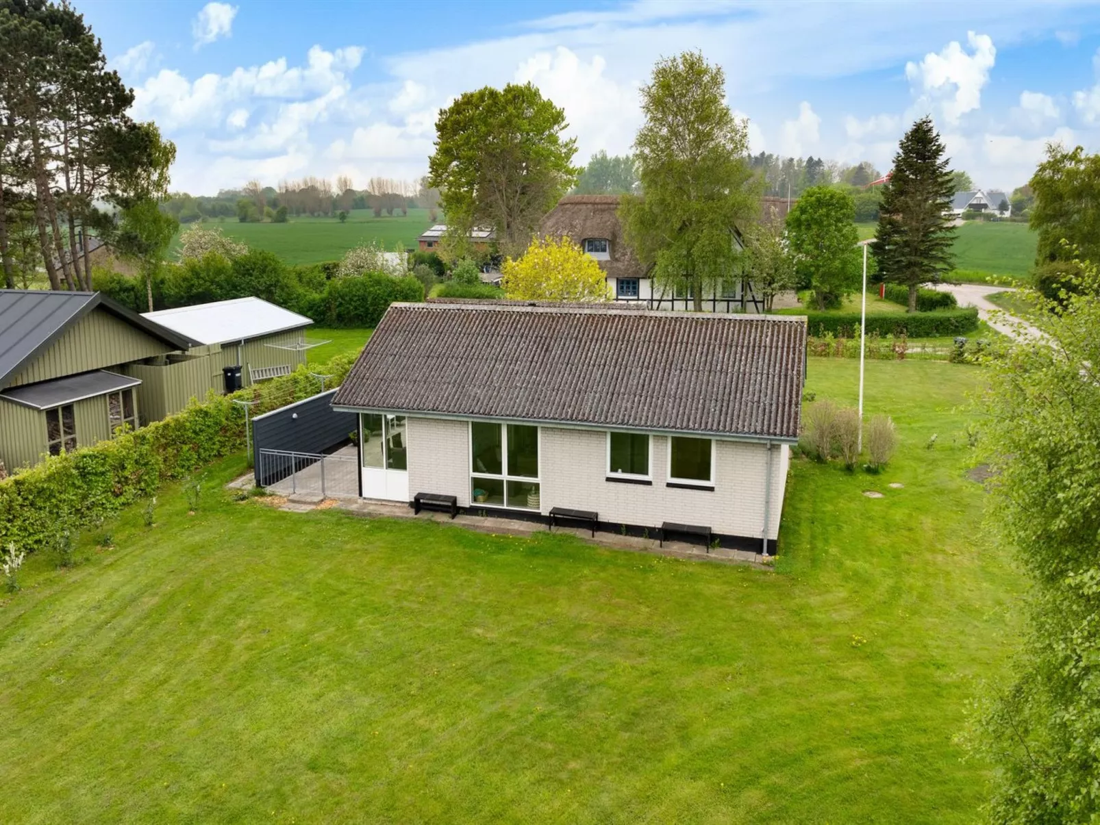 "Andine" - 250m from the sea-Outside