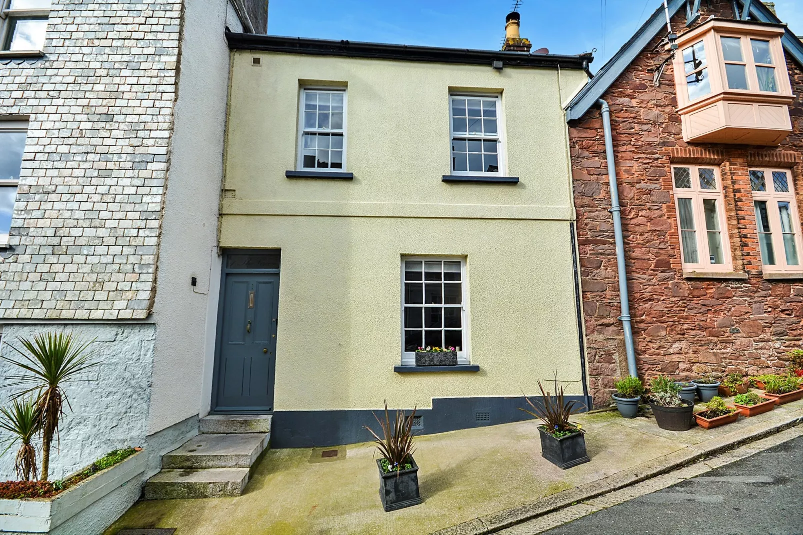 One The Green, Kingsand-Extérieur