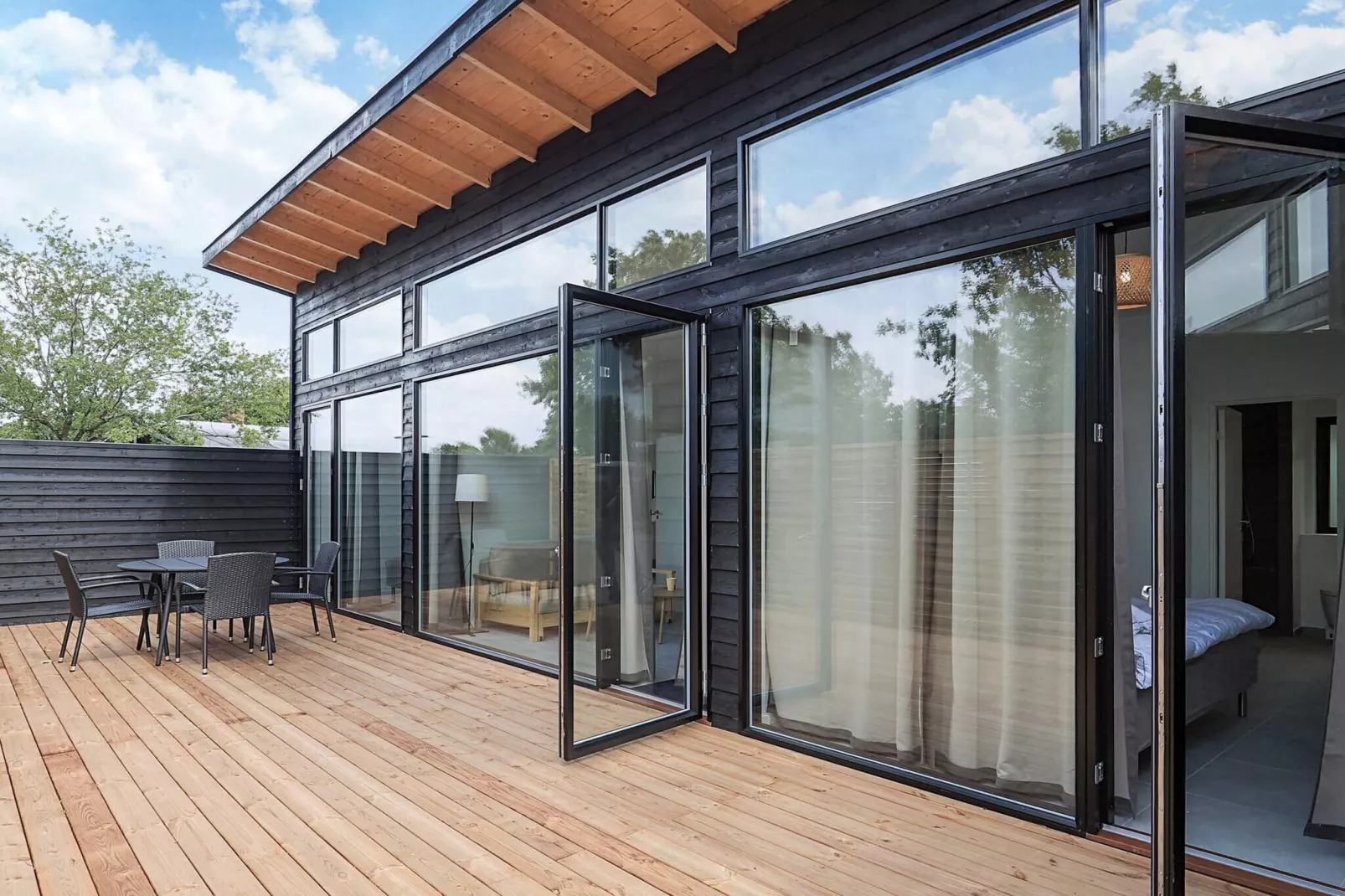 3 room,1 bath,Premium-Extérieur