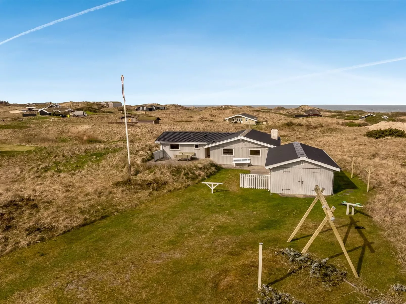 "Fridgerd" - 300m from the sea-Outside