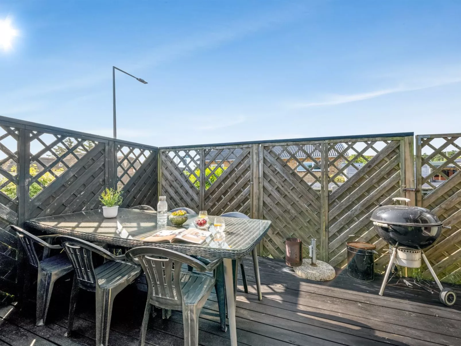 "Svein" - 500m to the fjord-Draußen