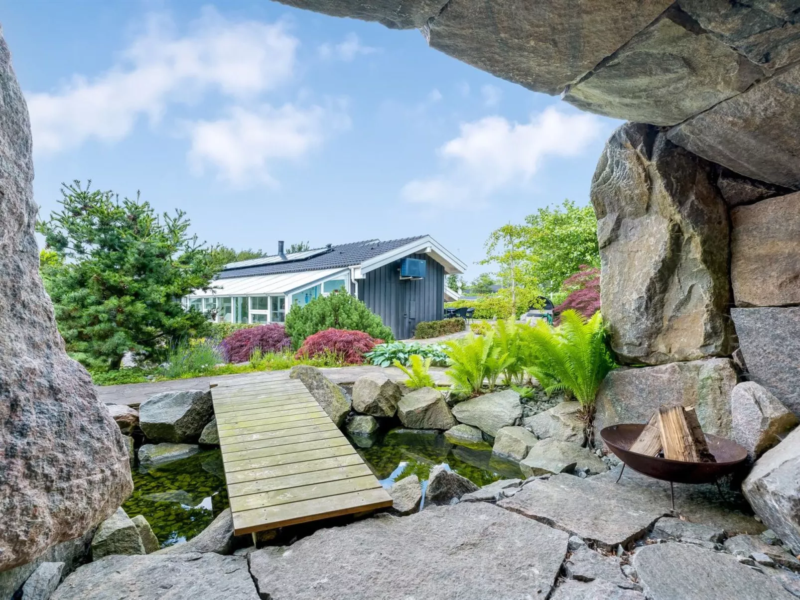 "Ellie" - 700m from the sea-Outside