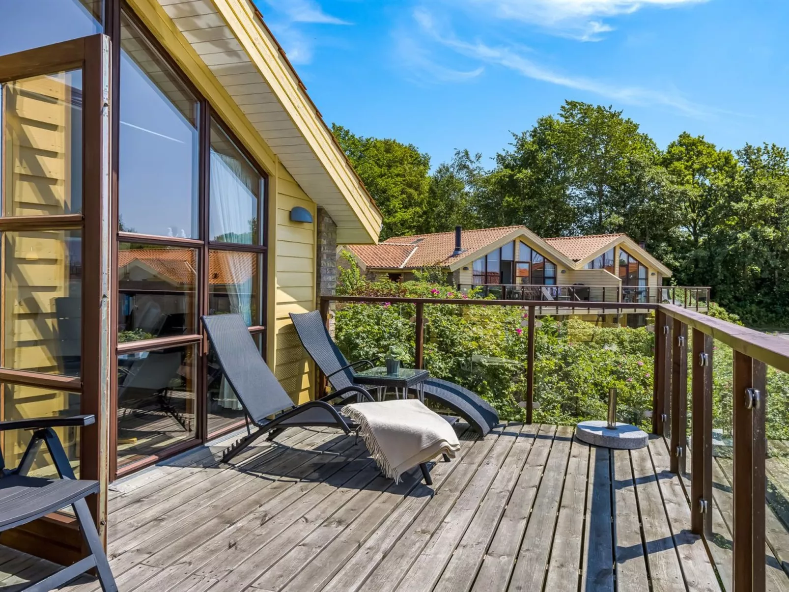 "Era" - 100m from the sea-Outside