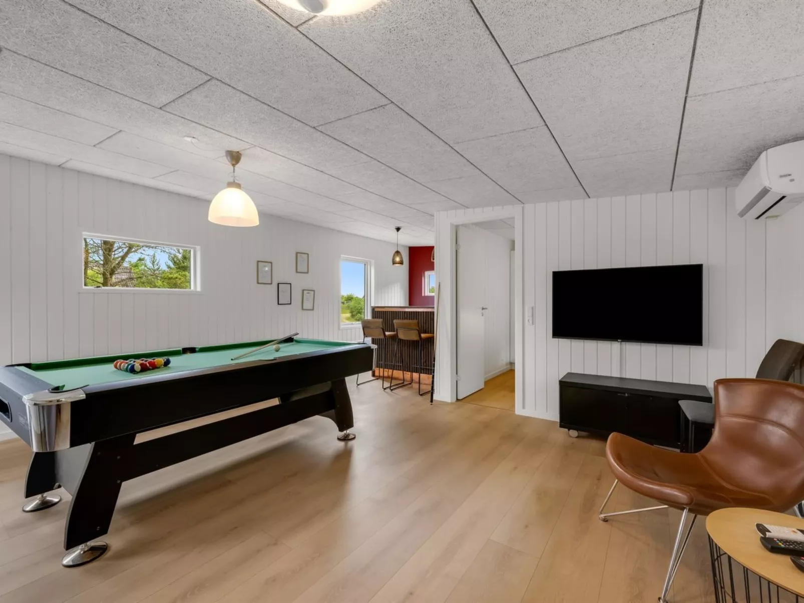 "Gadde" - 100m to the fjord-Inside