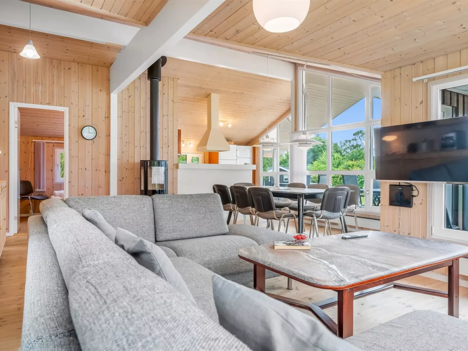 "Sulho" - 800m from the sea-Inside