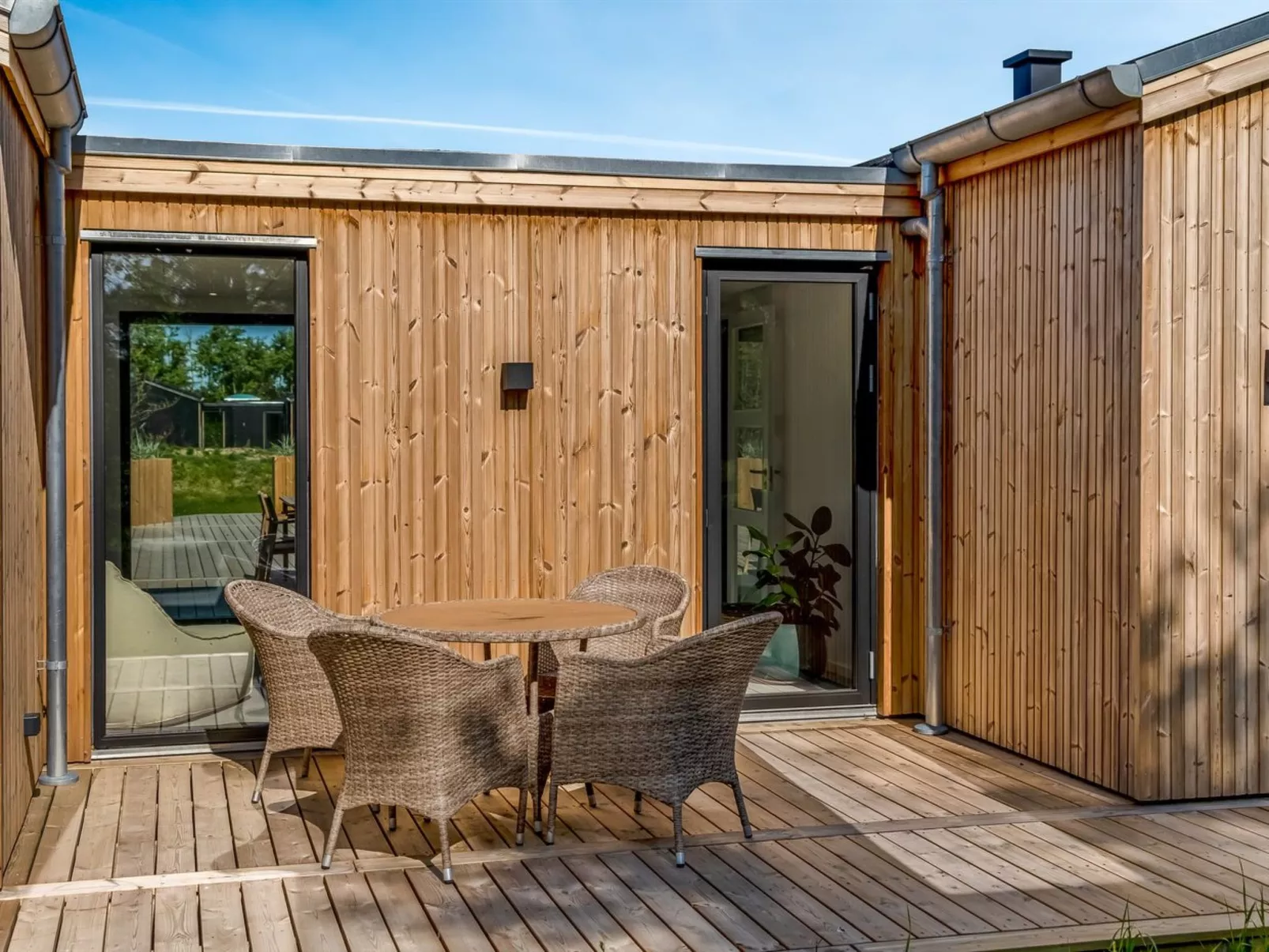 "Silja" - 900m from the sea-Outside