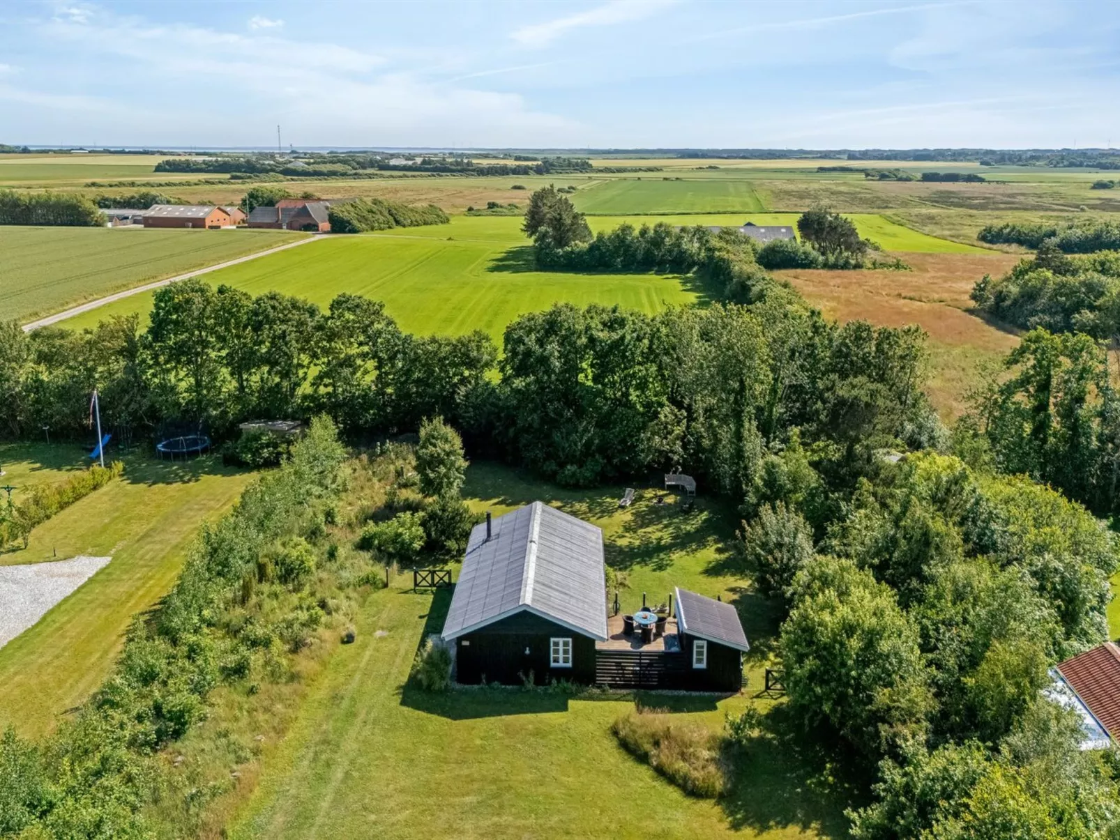 "Voitto" - 1km to the fjord-Draußen