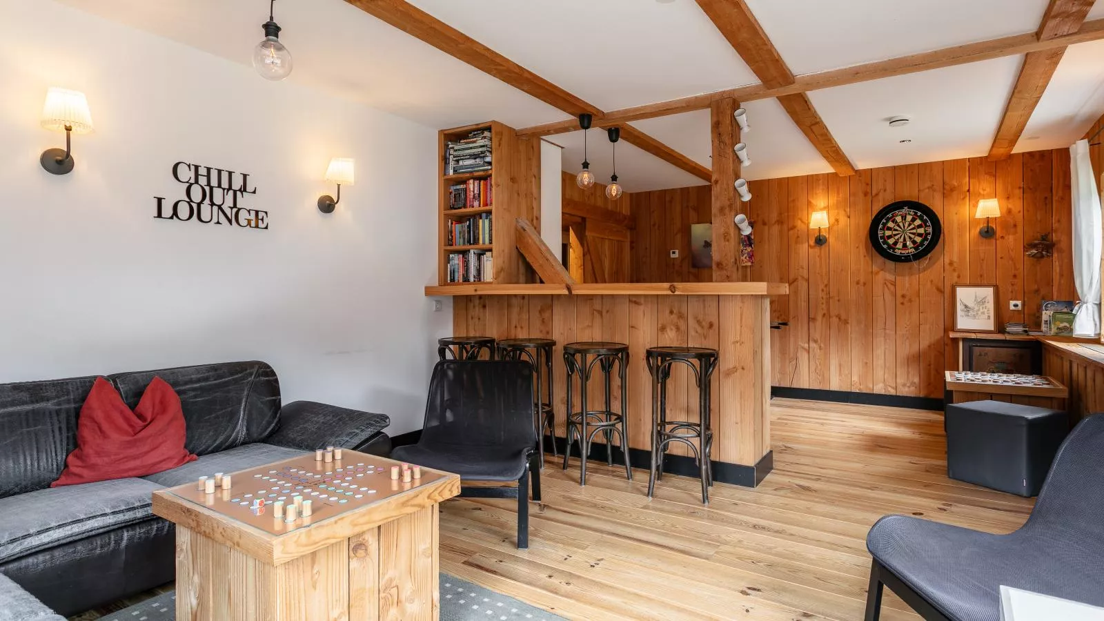 Carmaliva-Living room