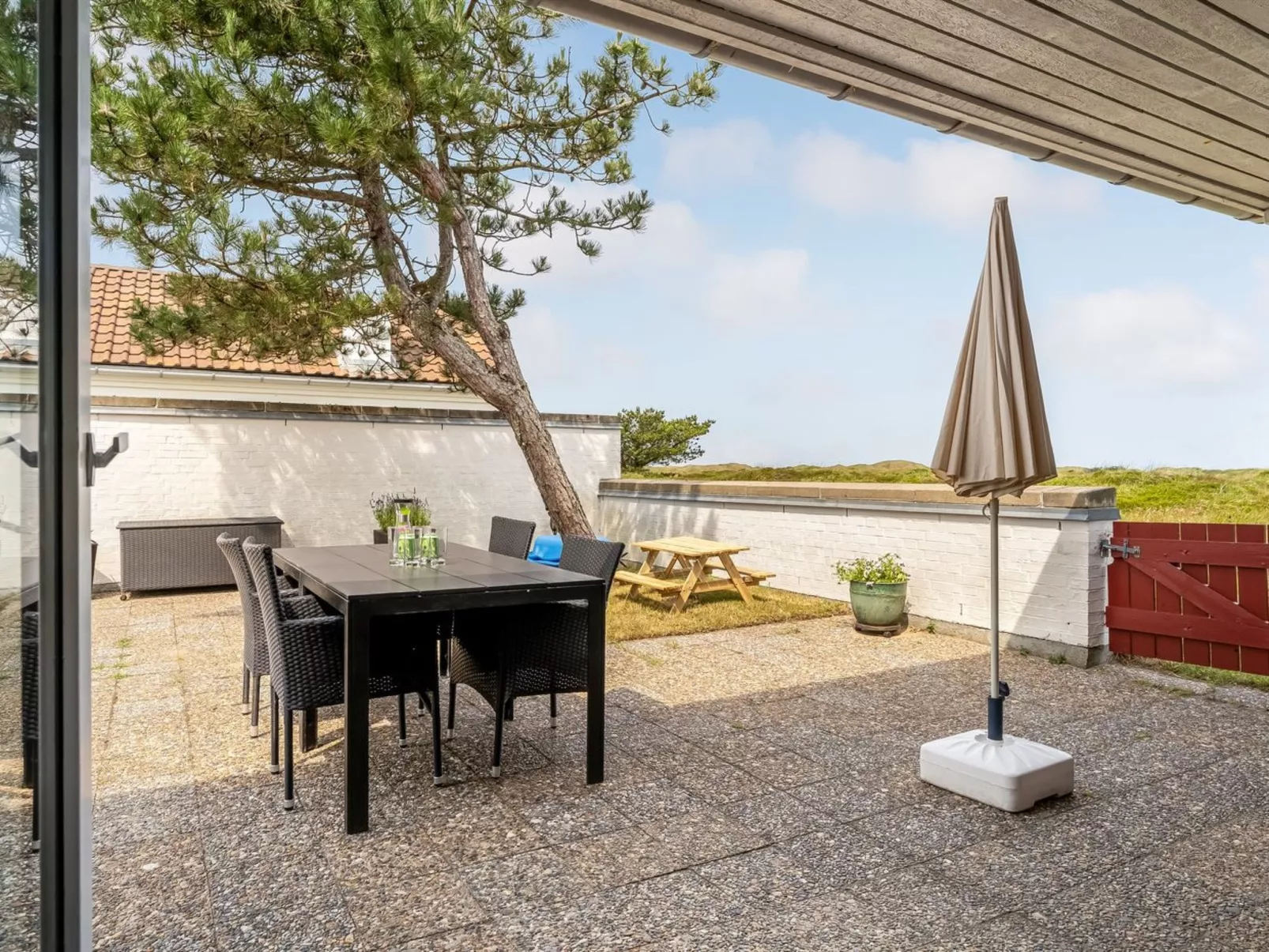 "Aike" - 1km from the sea-Outside