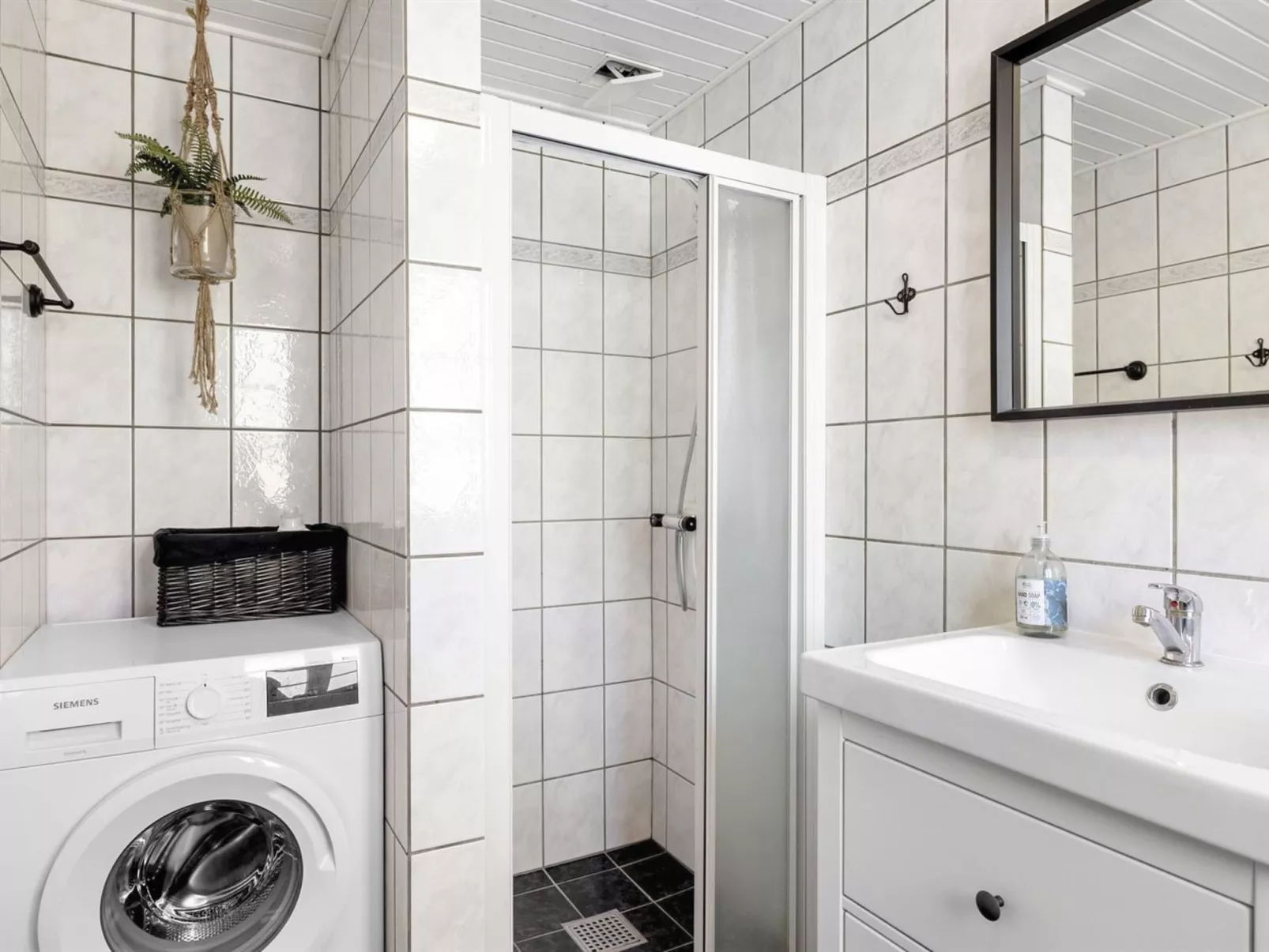 "Marja" - 350m from the sea-Drinnen