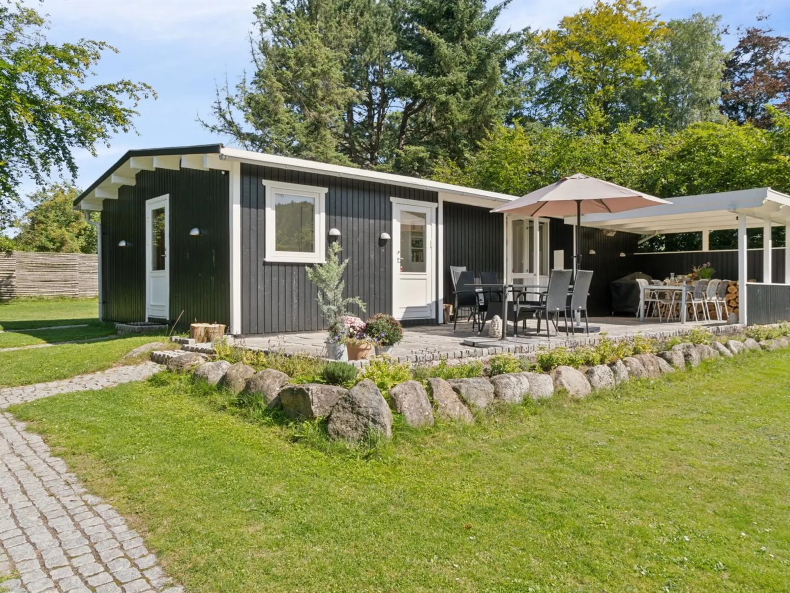 "Guthfrith" - 1.4km from the sea-Draußen